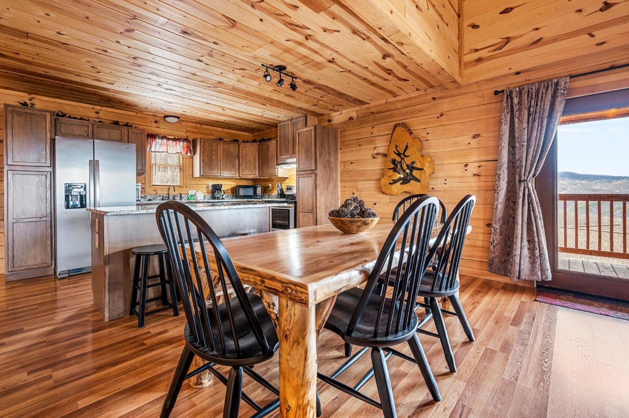 Smoky's Den Ii Holiday home *