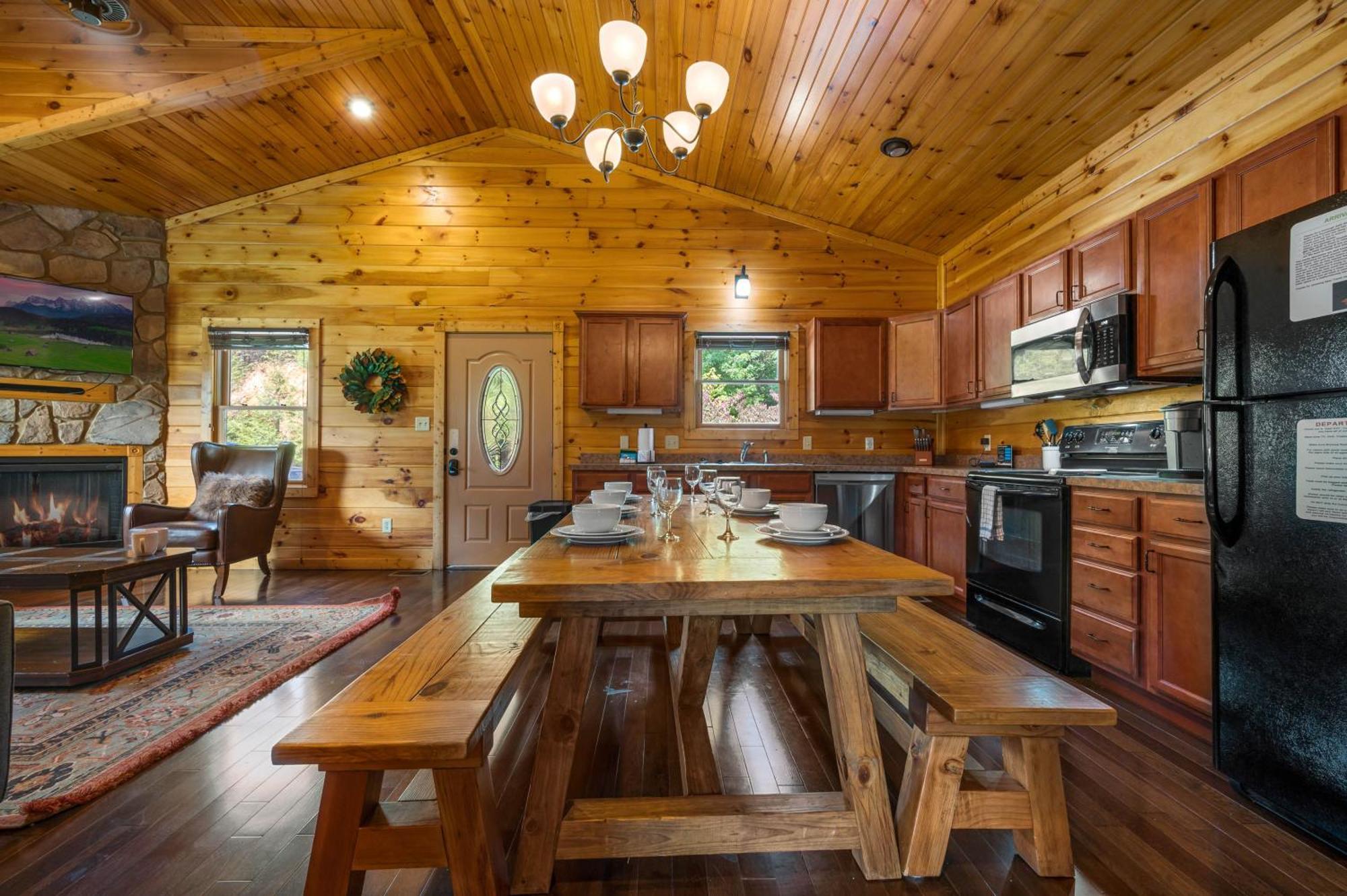 Smoky Mountain High Holiday home