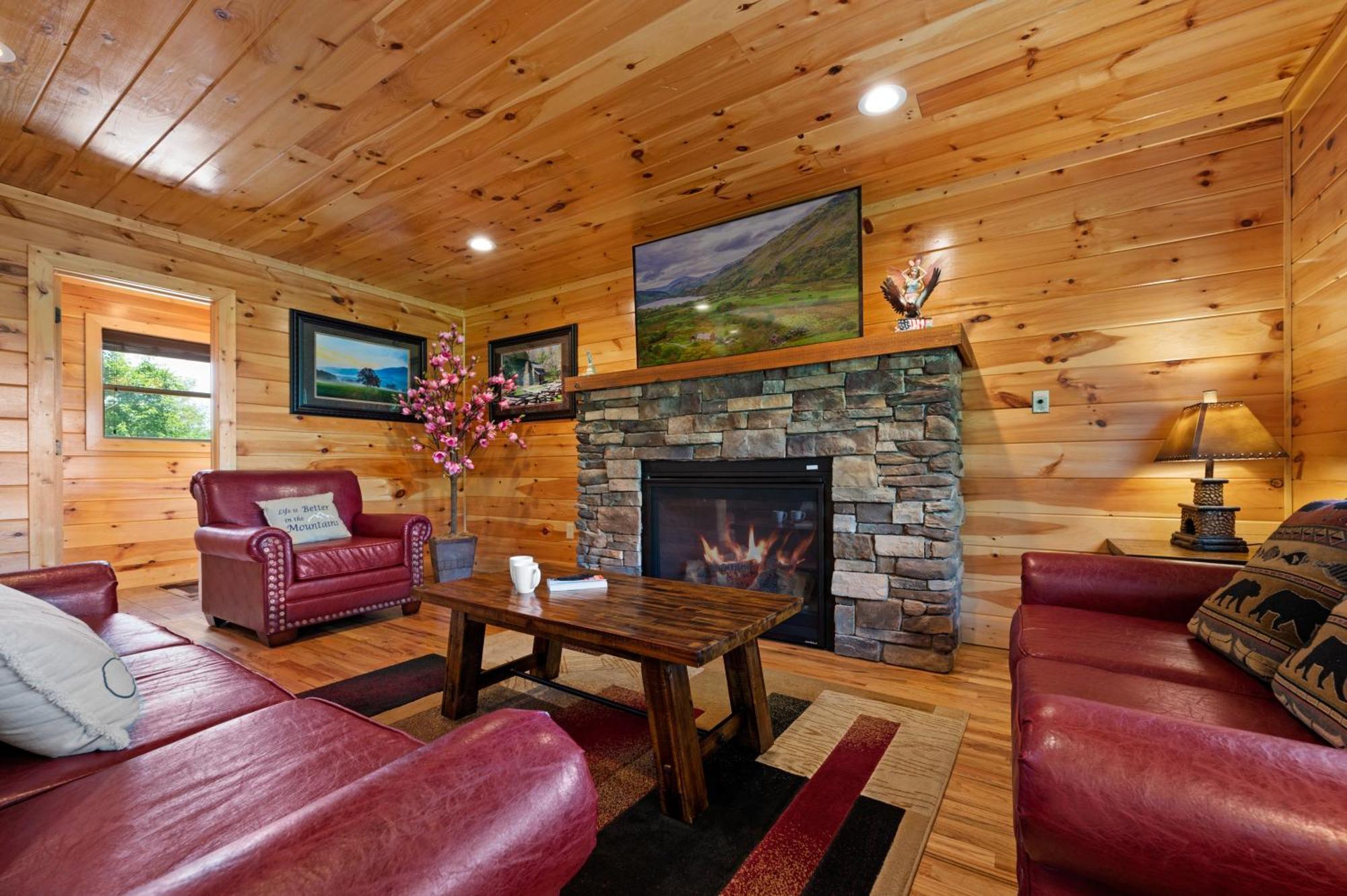 Smoky Mountain Dreams * Gatlinburg