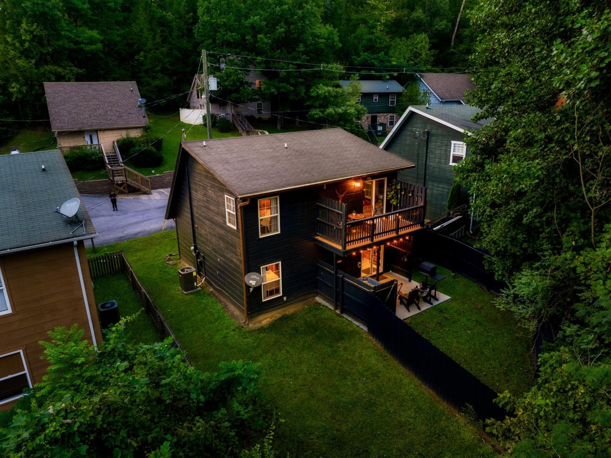 The Copper Bird Mid Century Hot Tub Arcade Gameroom Rock Climbing Gatlinburg