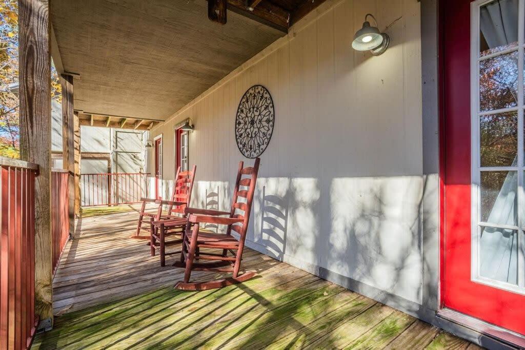 Sasquatch E Sleeps 13 Holiday home Gatlinburg