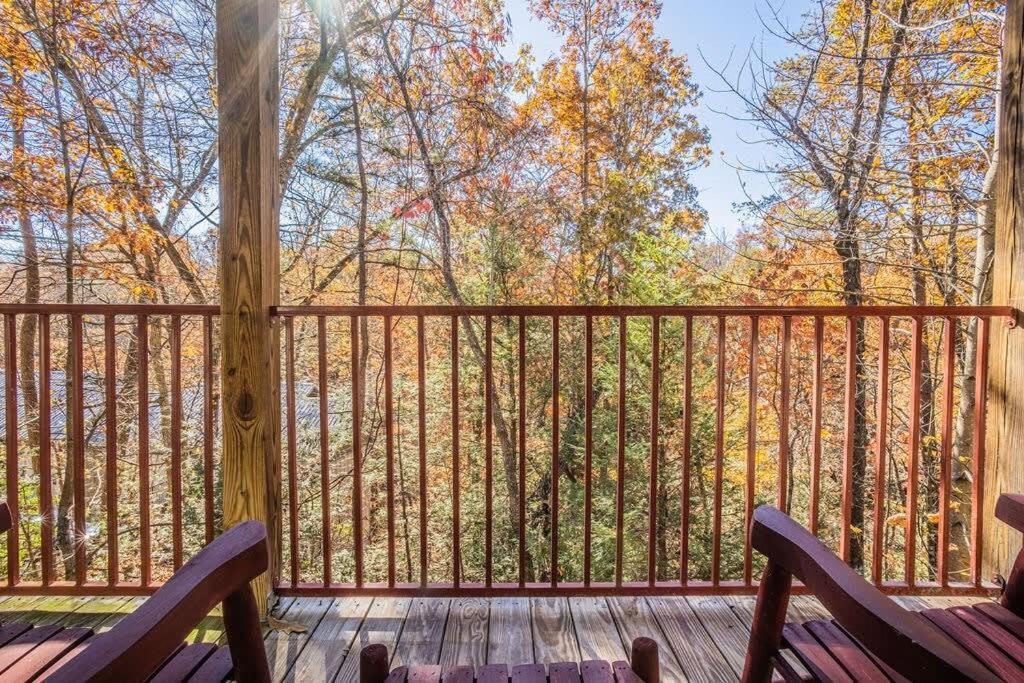 Holiday home Sasquatch E Sleeps 13