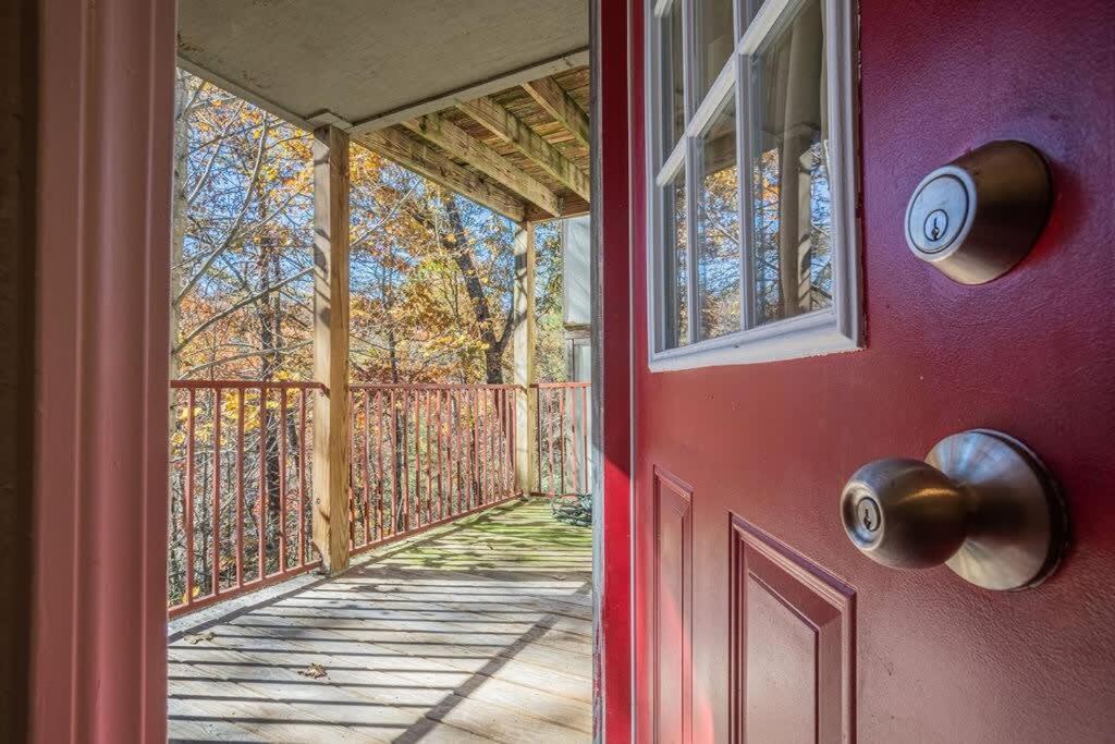 Holiday home Sasquatch E Sleeps 13 *