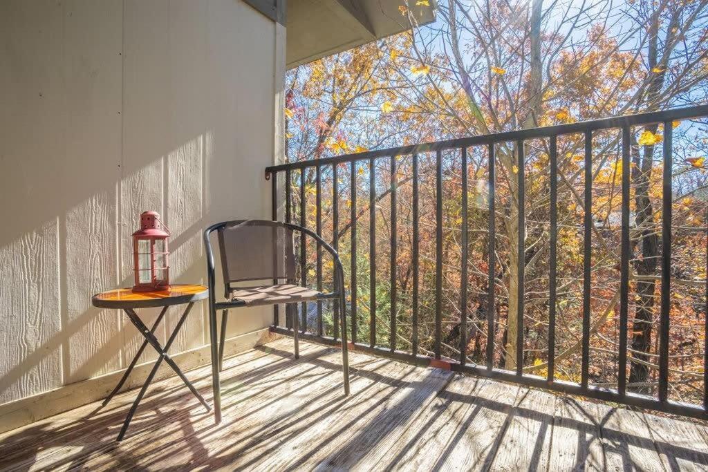 Holiday home Sasquatch E Sleeps 13 *