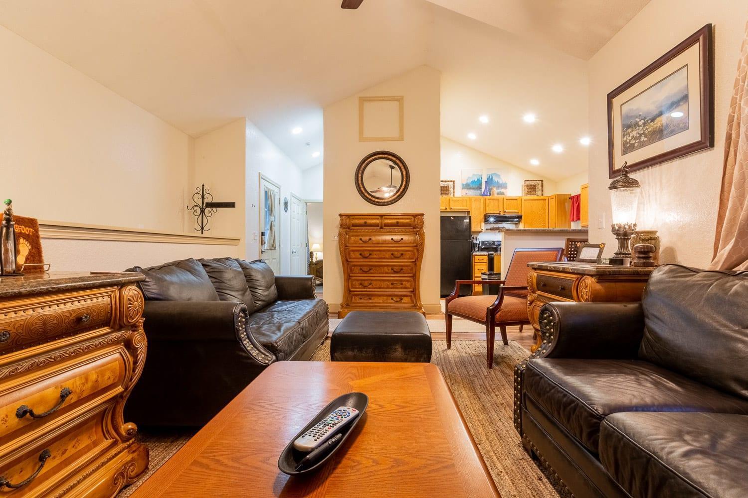 Sasquatch Cde Sleeps 35 Holiday home Gatlinburg