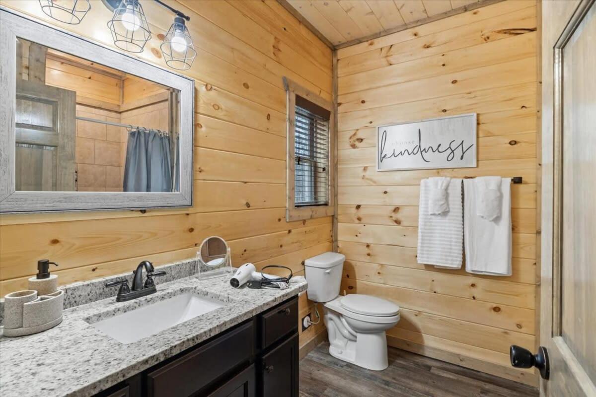 Holiday home New 8br Pool W Hot Tub & Arcade Hl