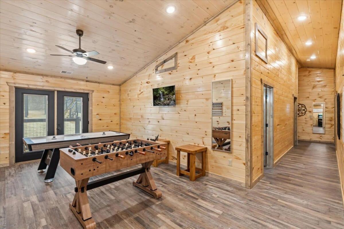 New 8br Pool W Hot Tub & Arcade Hl Holiday home Gatlinburg