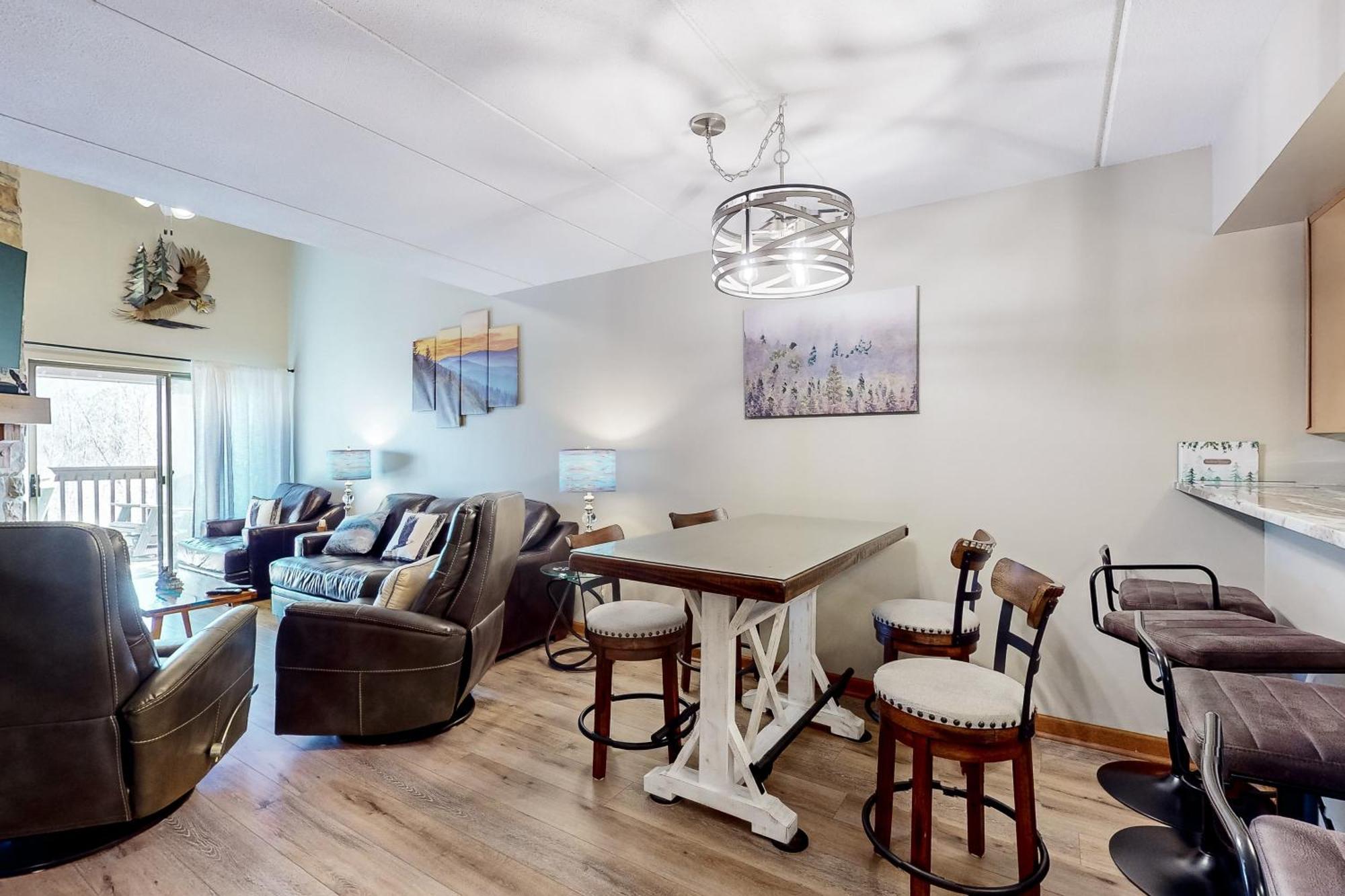 Eagles Nest Escape Apartment Gatlinburg