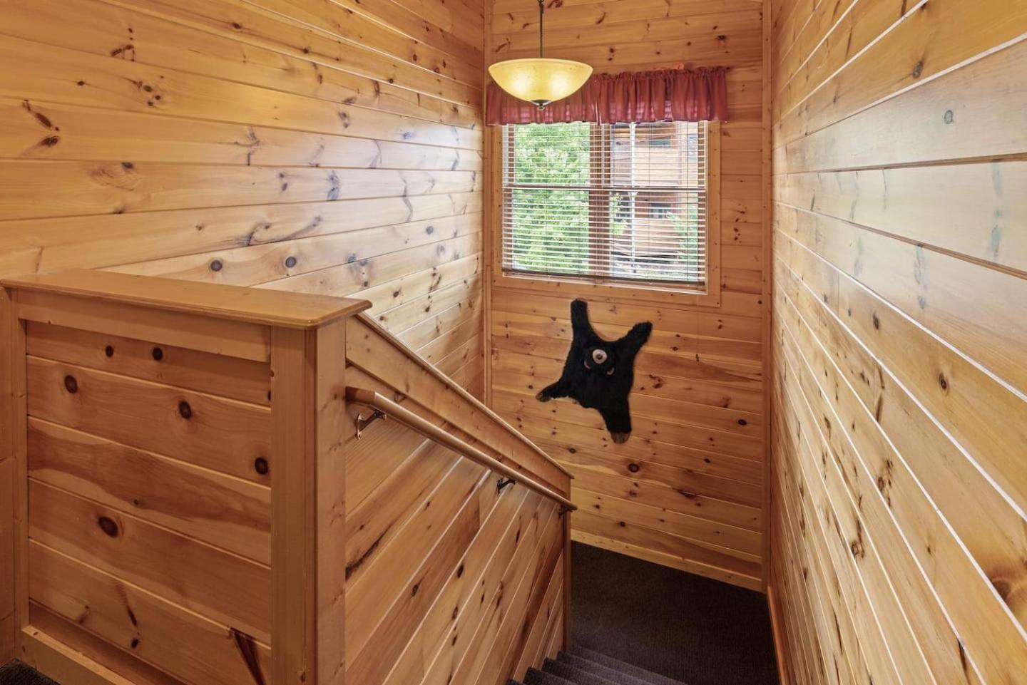 Holiday home Luxury 4br W Theater & Hottub5 Min To Dt Gatlinburg