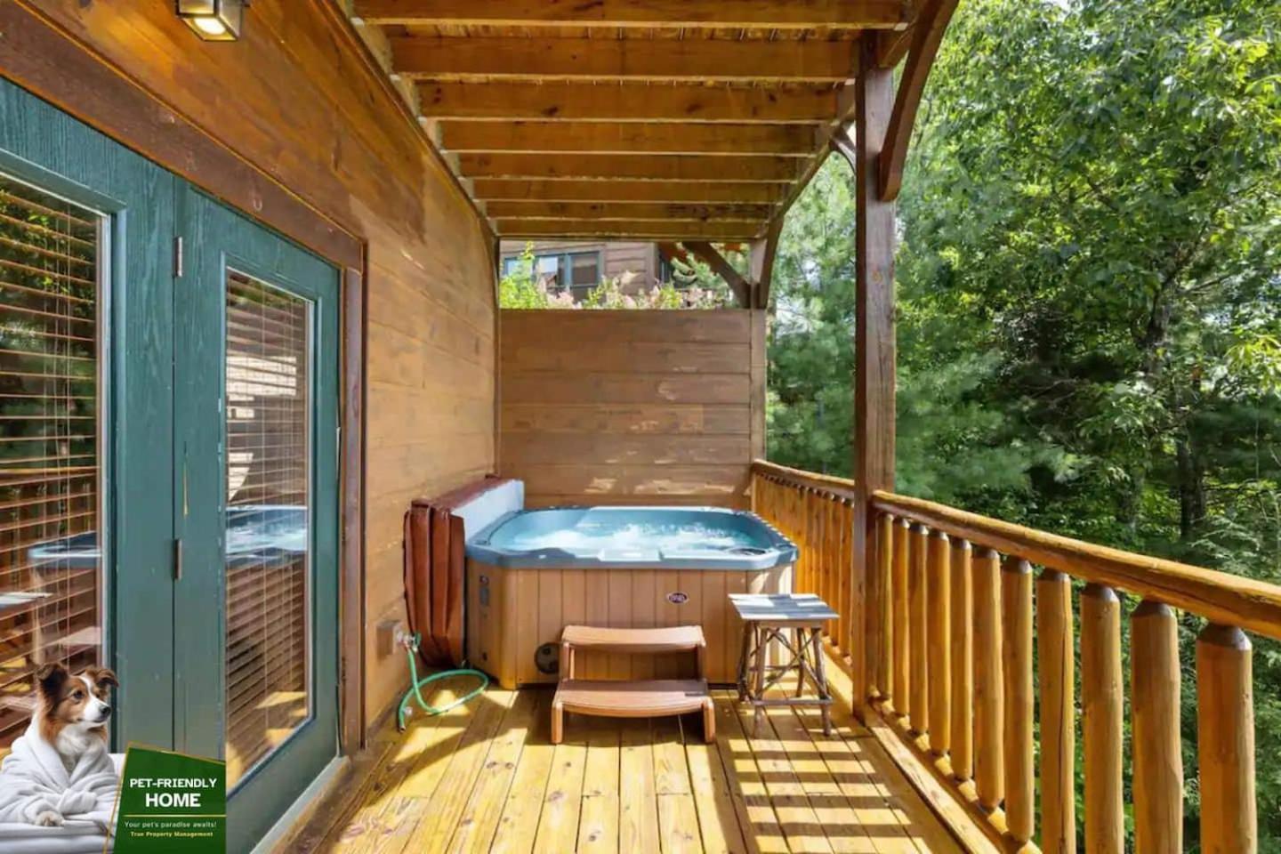 Holiday home Luxury 4br W Theater & Hottub5 Min To Dt *