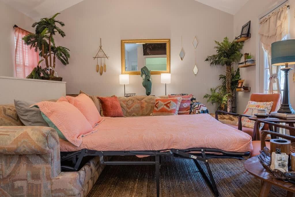 H - Holiday home *