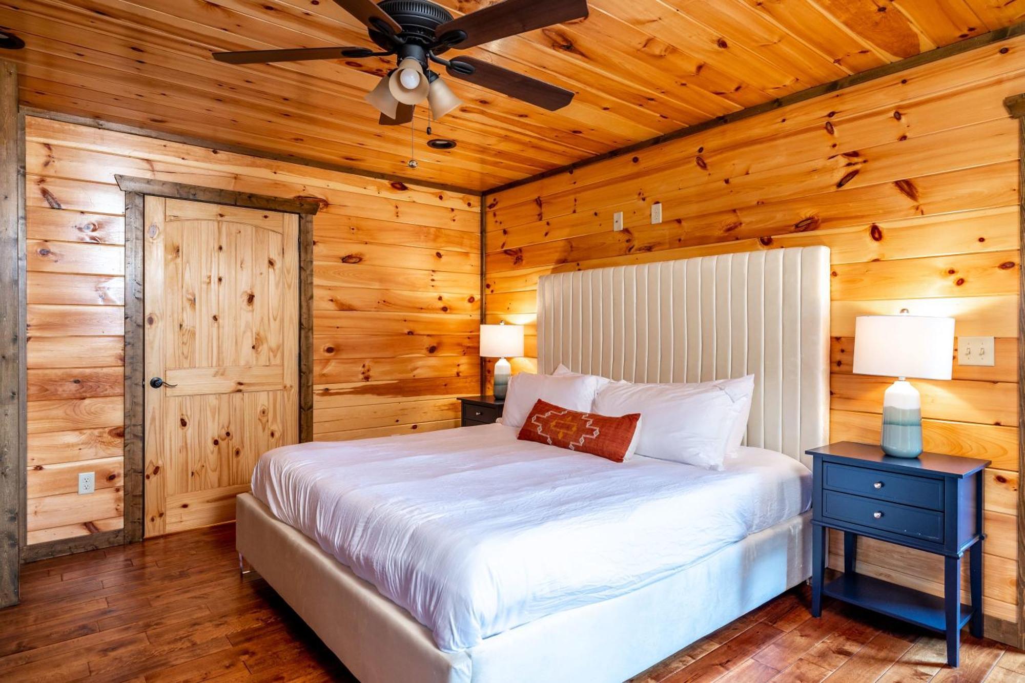 The Solstice - Amenities Galore Mountain Retreat Holiday home Gatlinburg