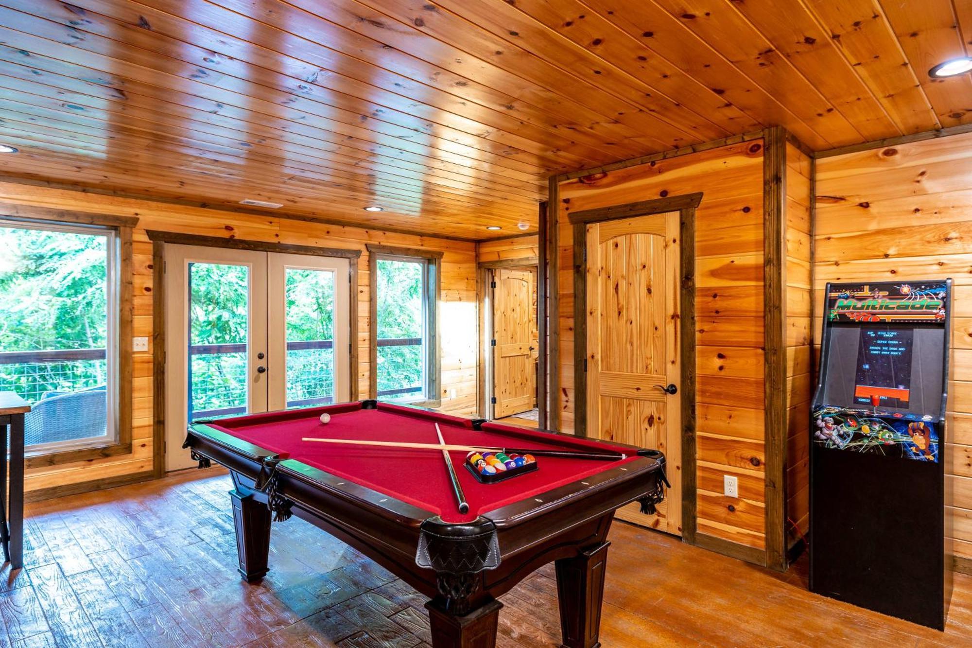 The Solstice - Amenities Galore Mountain Retreat Holiday home Gatlinburg