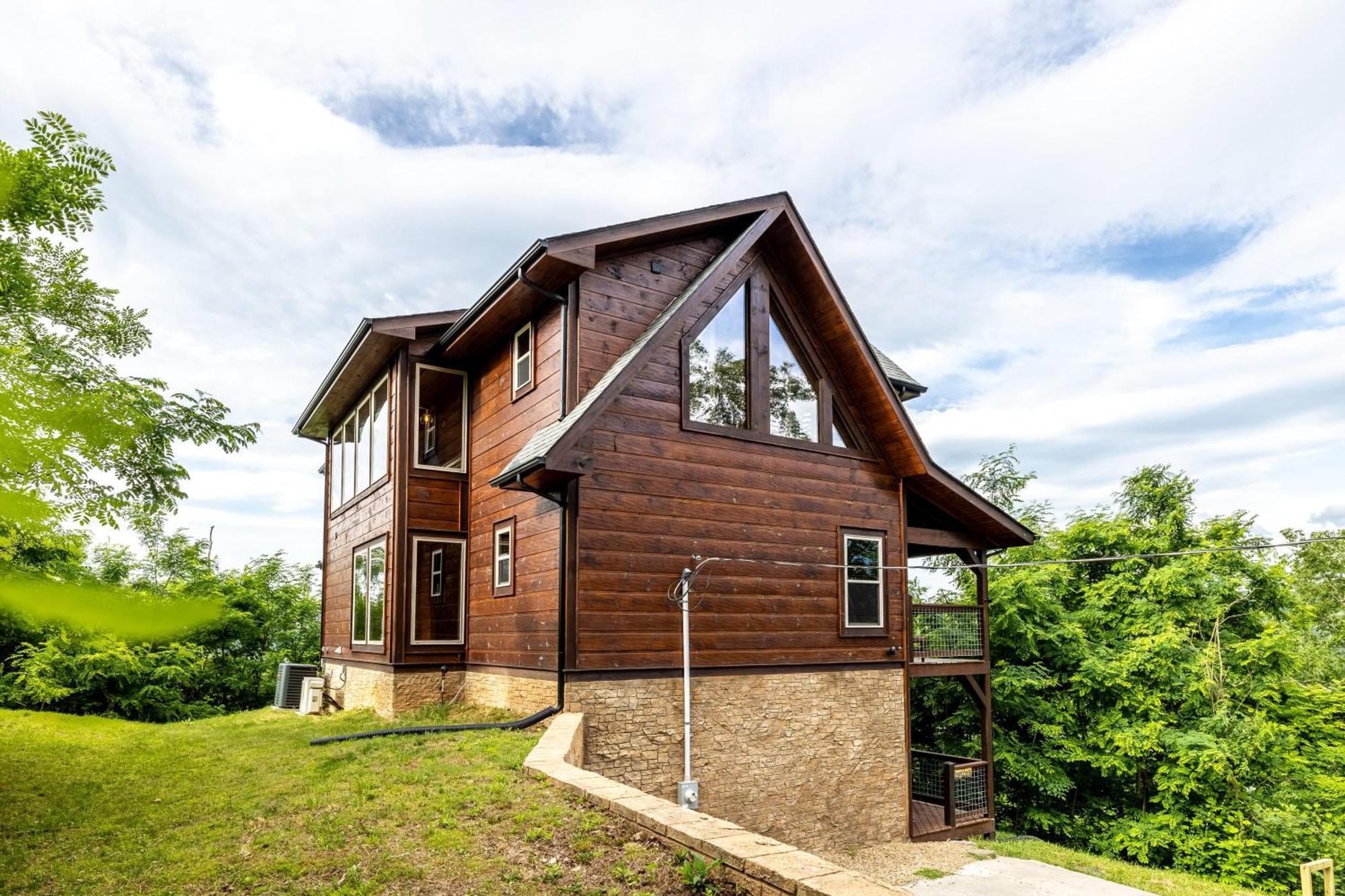 The Solstice - Amenities Galore Mountain Retreat Holiday home Gatlinburg