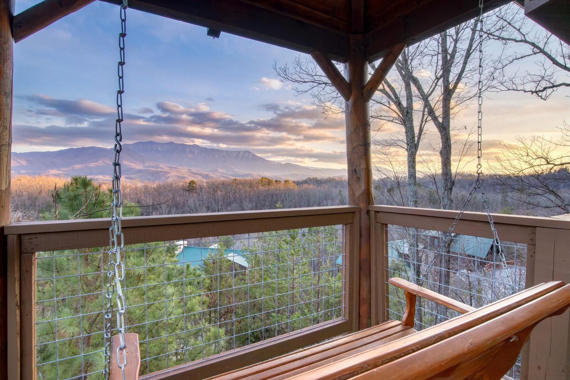 Misty Mountain By Avantstay Hot Tub Mountain Views Theater Pool Table Gatlinburg