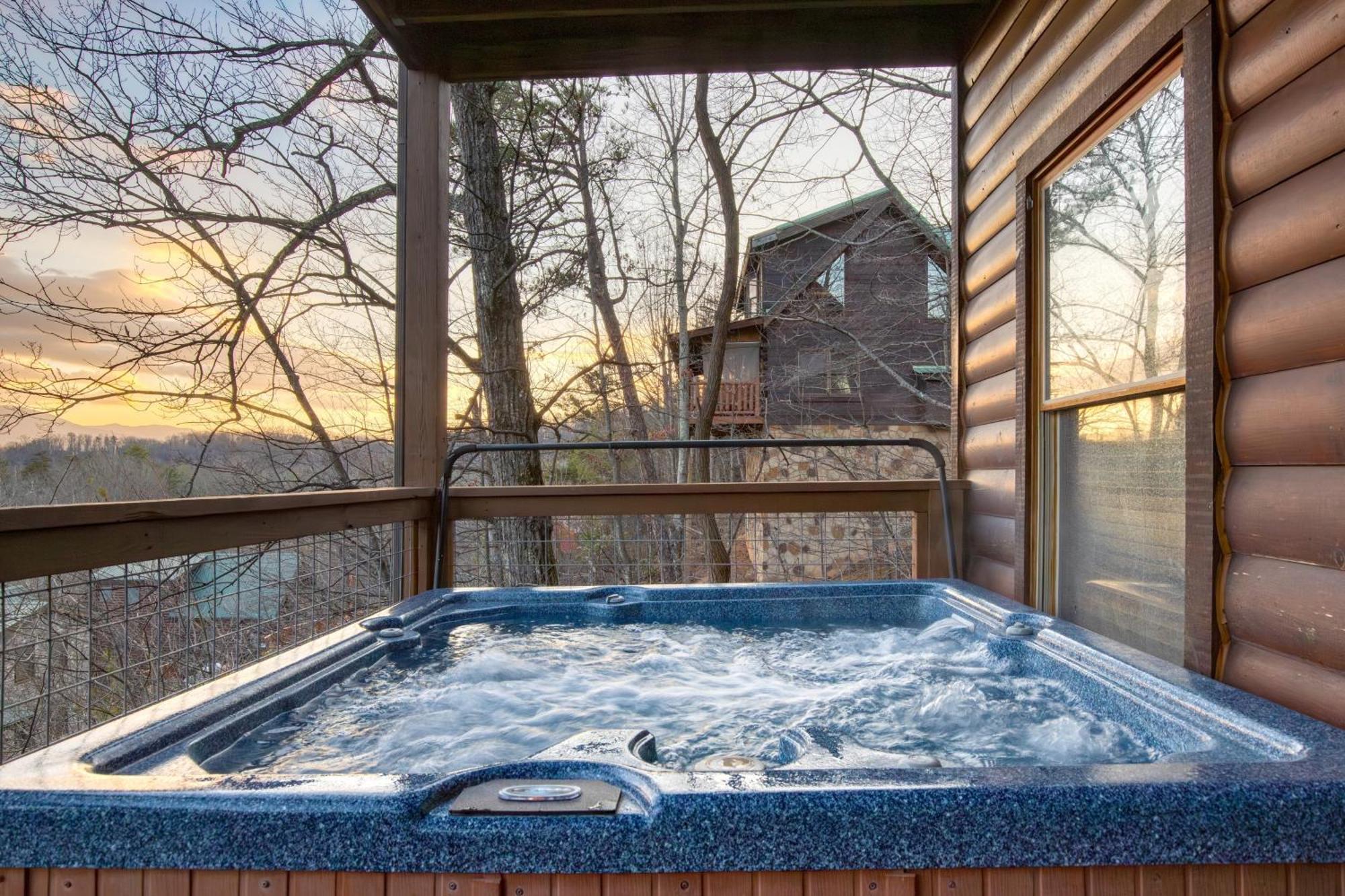 Misty Mountain By Avantstay Hot Tub Mountain Views Theater Pool Table Holiday home