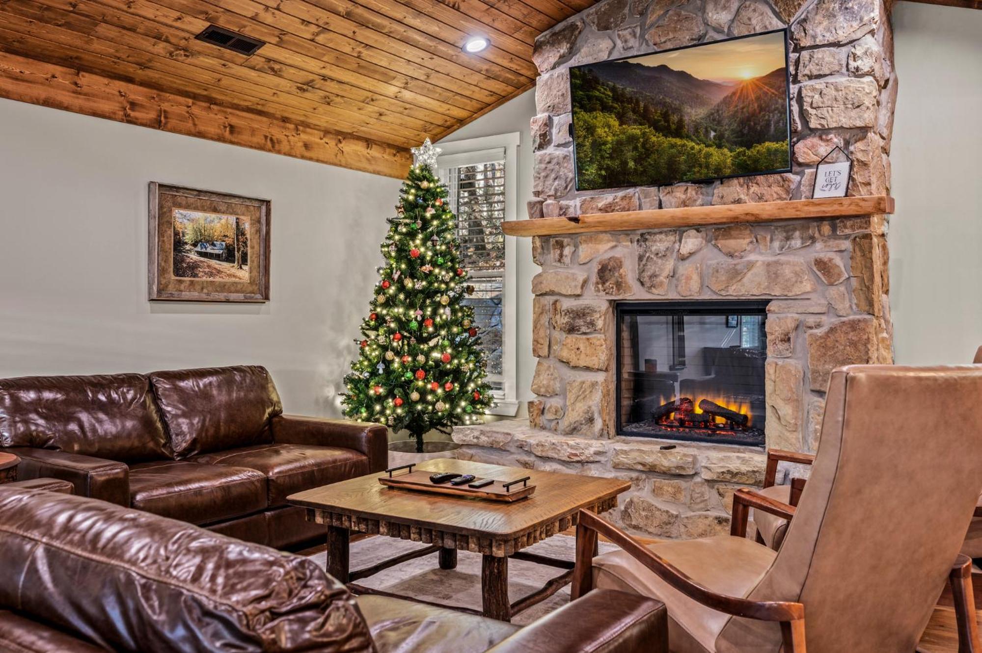 Hidden Hills Hideaway * Gatlinburg