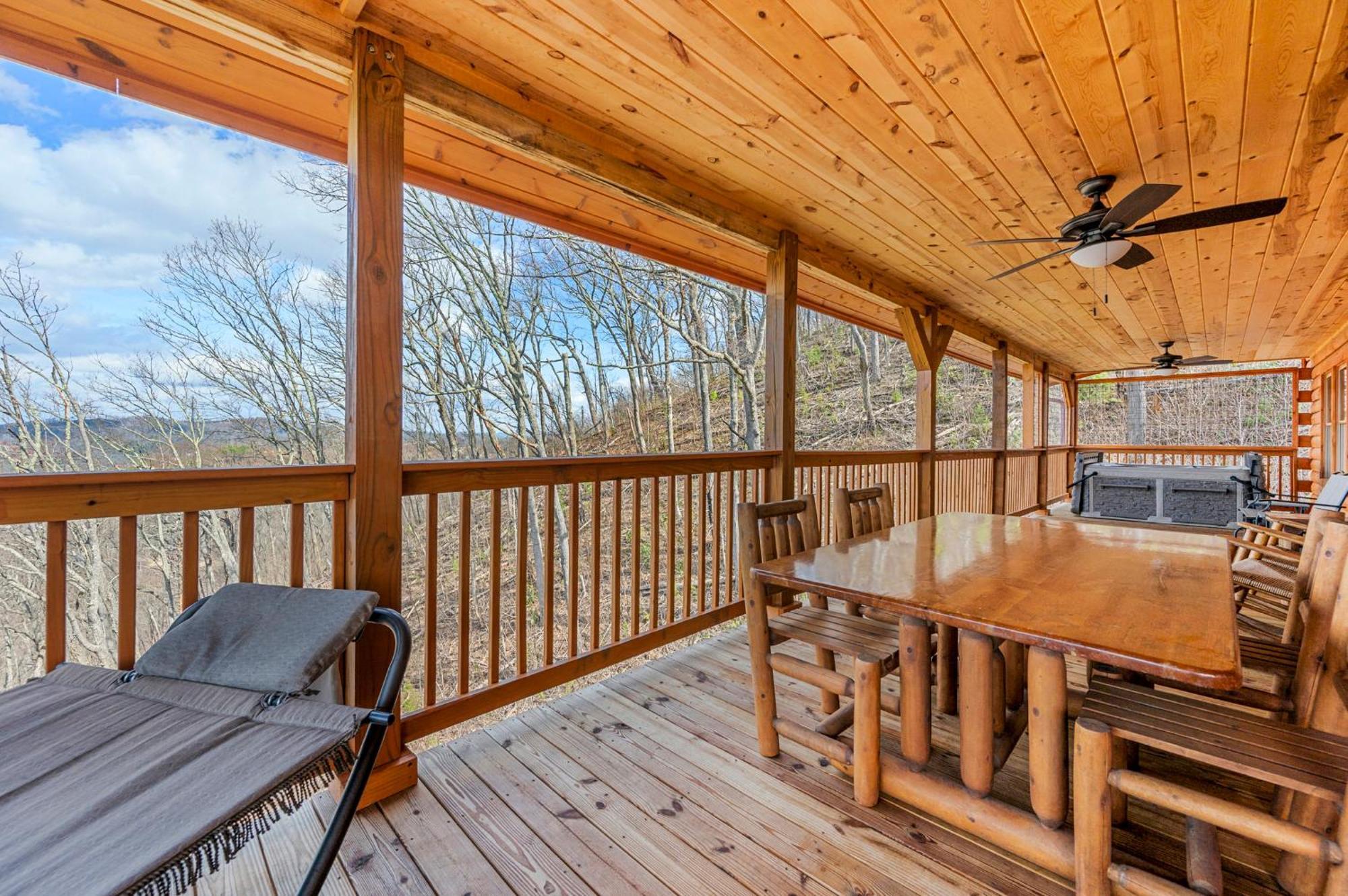 Smoky's Den Ii Holiday home *