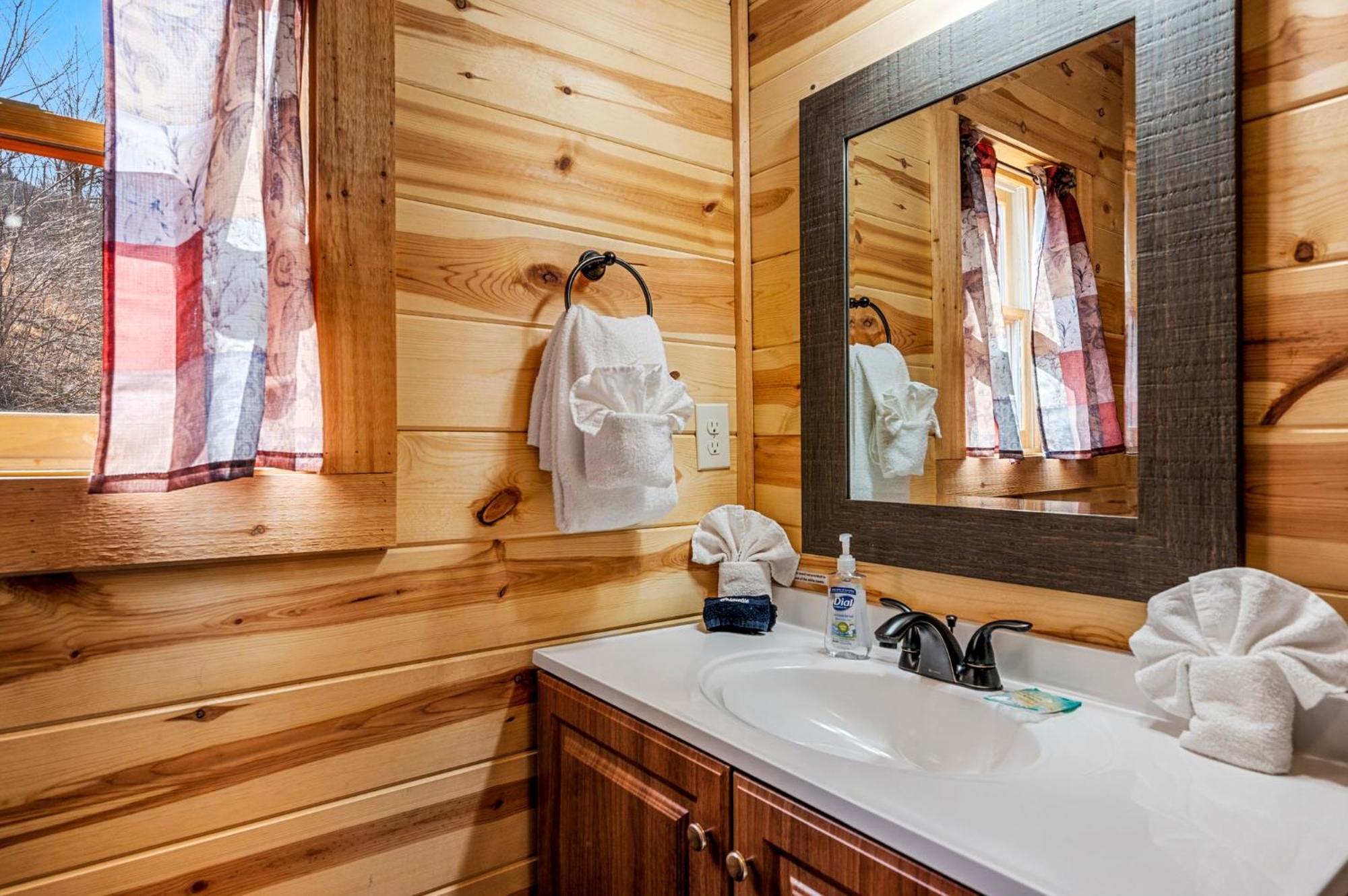 Smoky's Den Ii Holiday home *