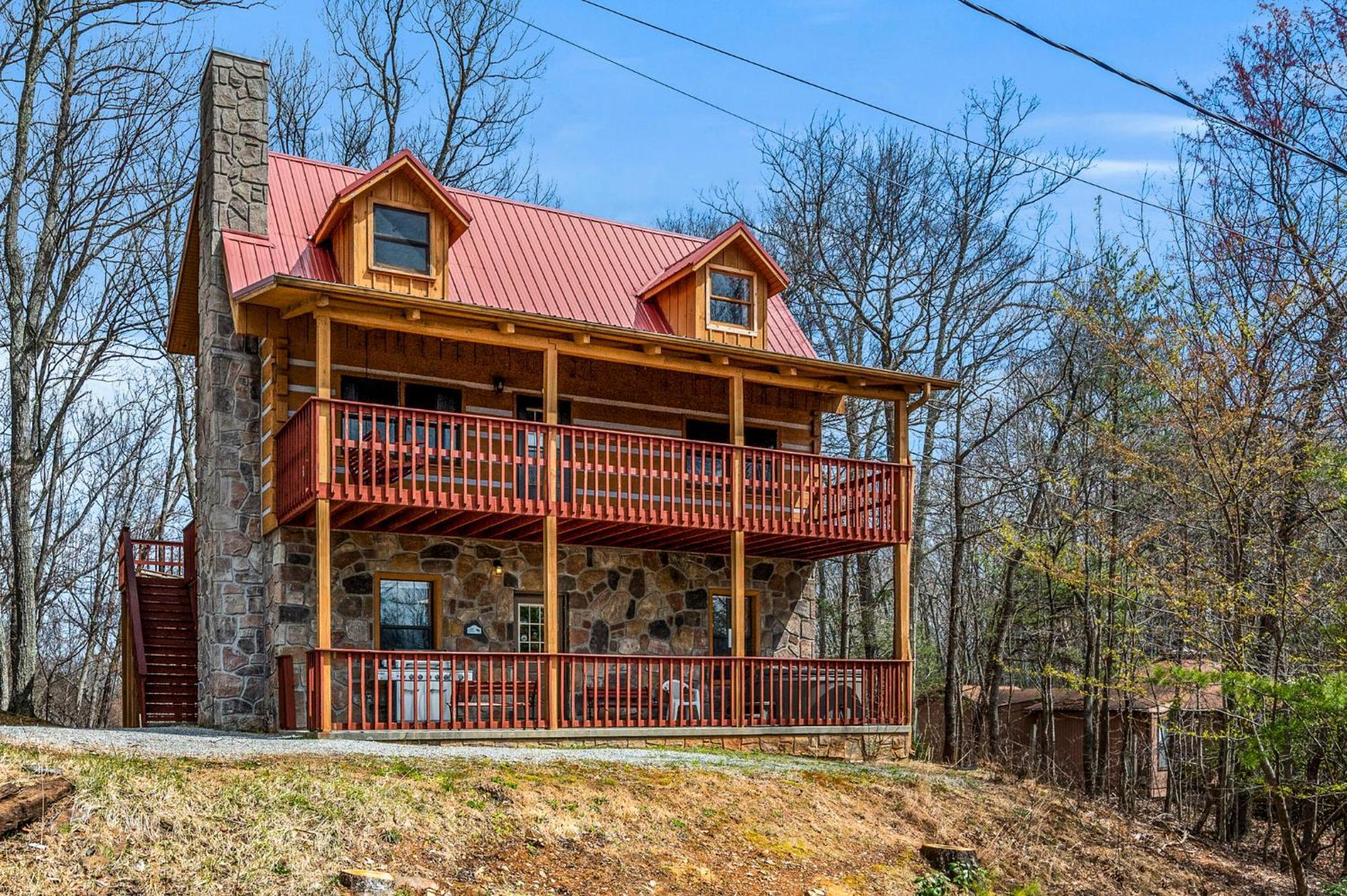 The Eagle's Nest * Gatlinburg