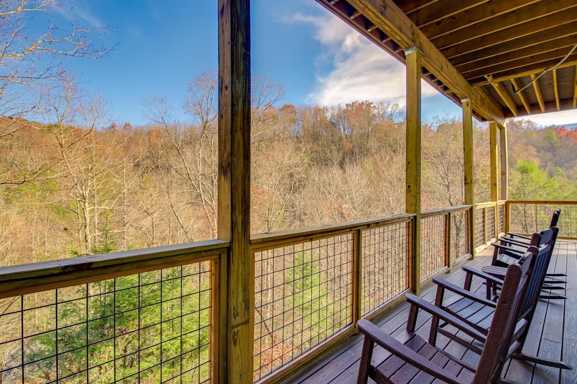 With Game Room, Hot Tub And Mtn Views