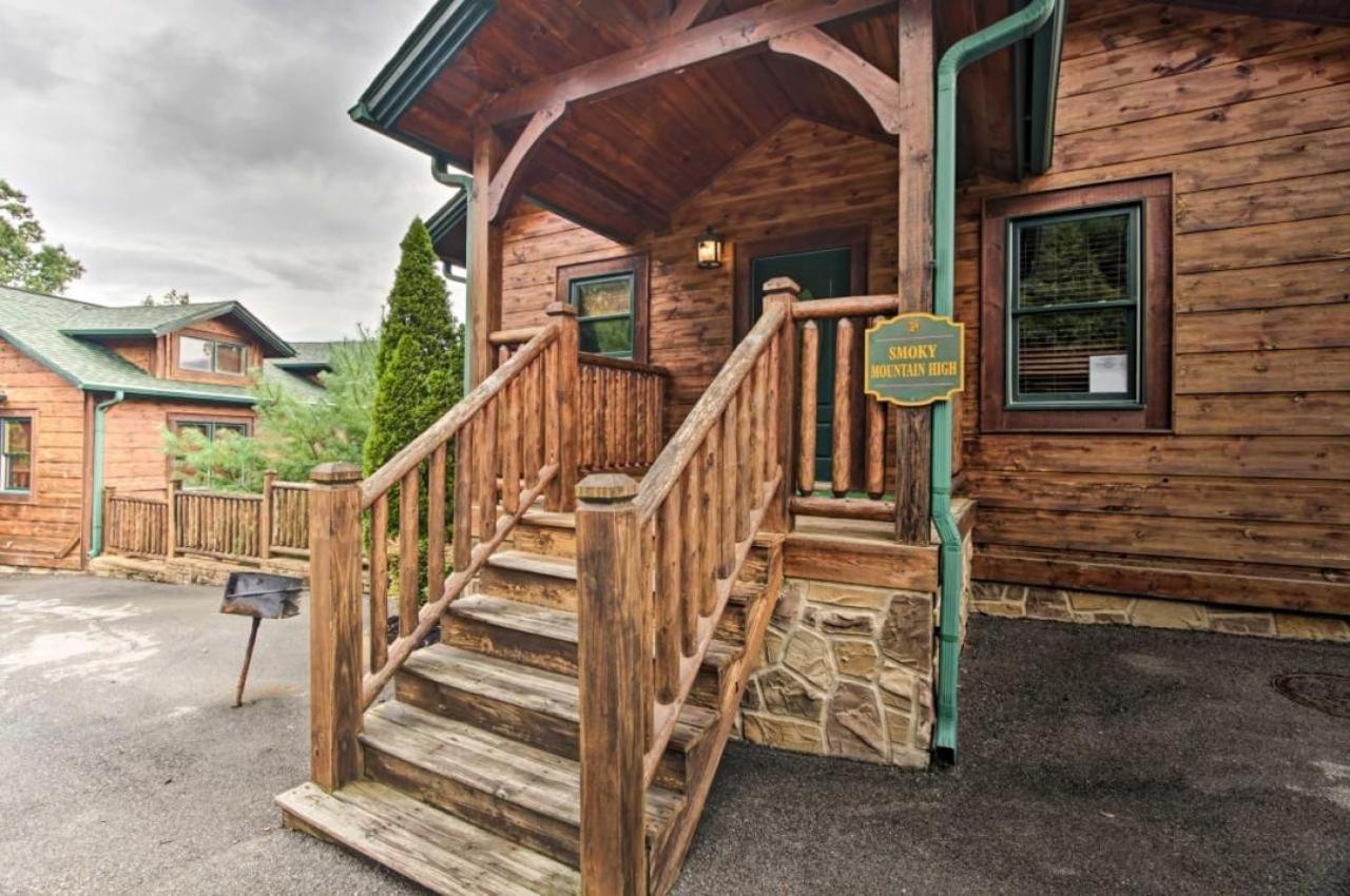 Smoky Mountain High * Gatlinburg