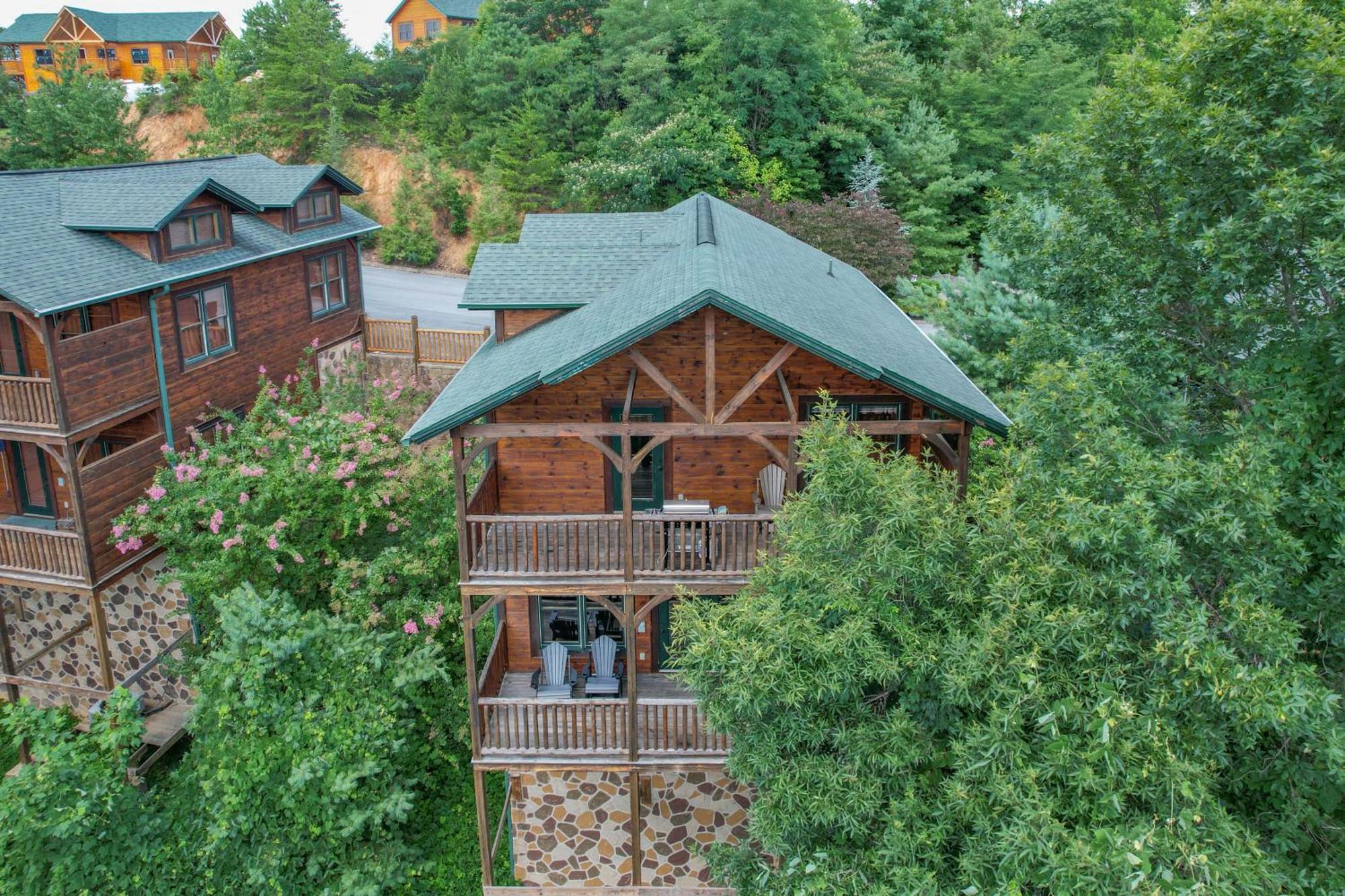 Smoky Mountain High Holiday home