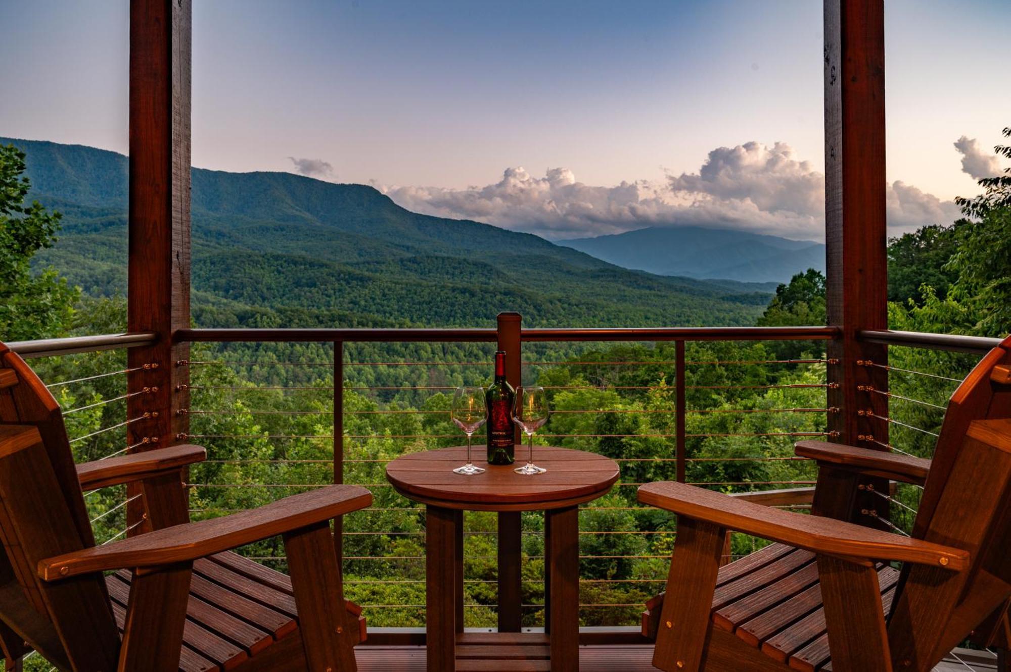 Find Your Bear-ings Gatlinburg