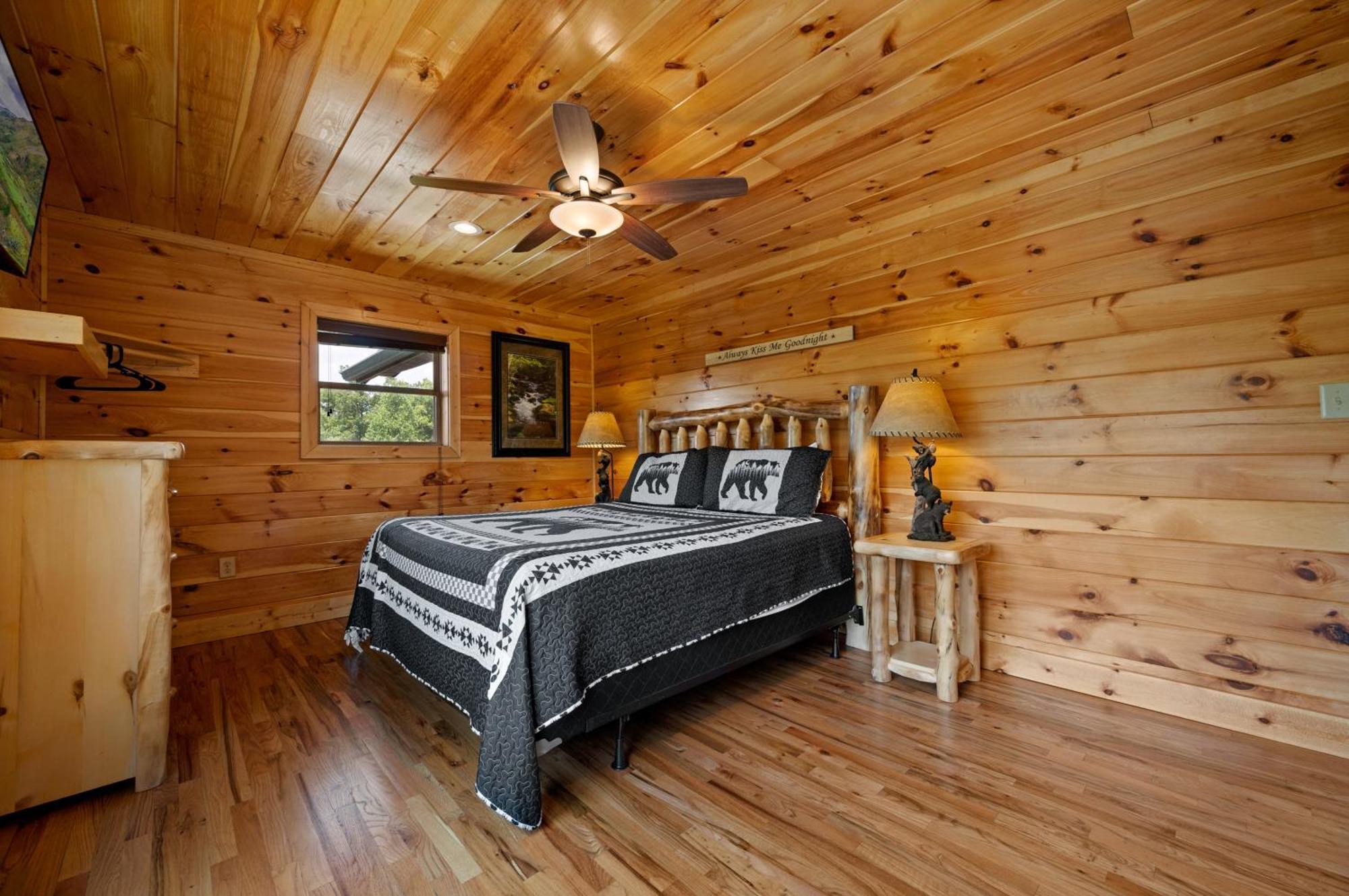 Smoky Mountain Dreams * Gatlinburg