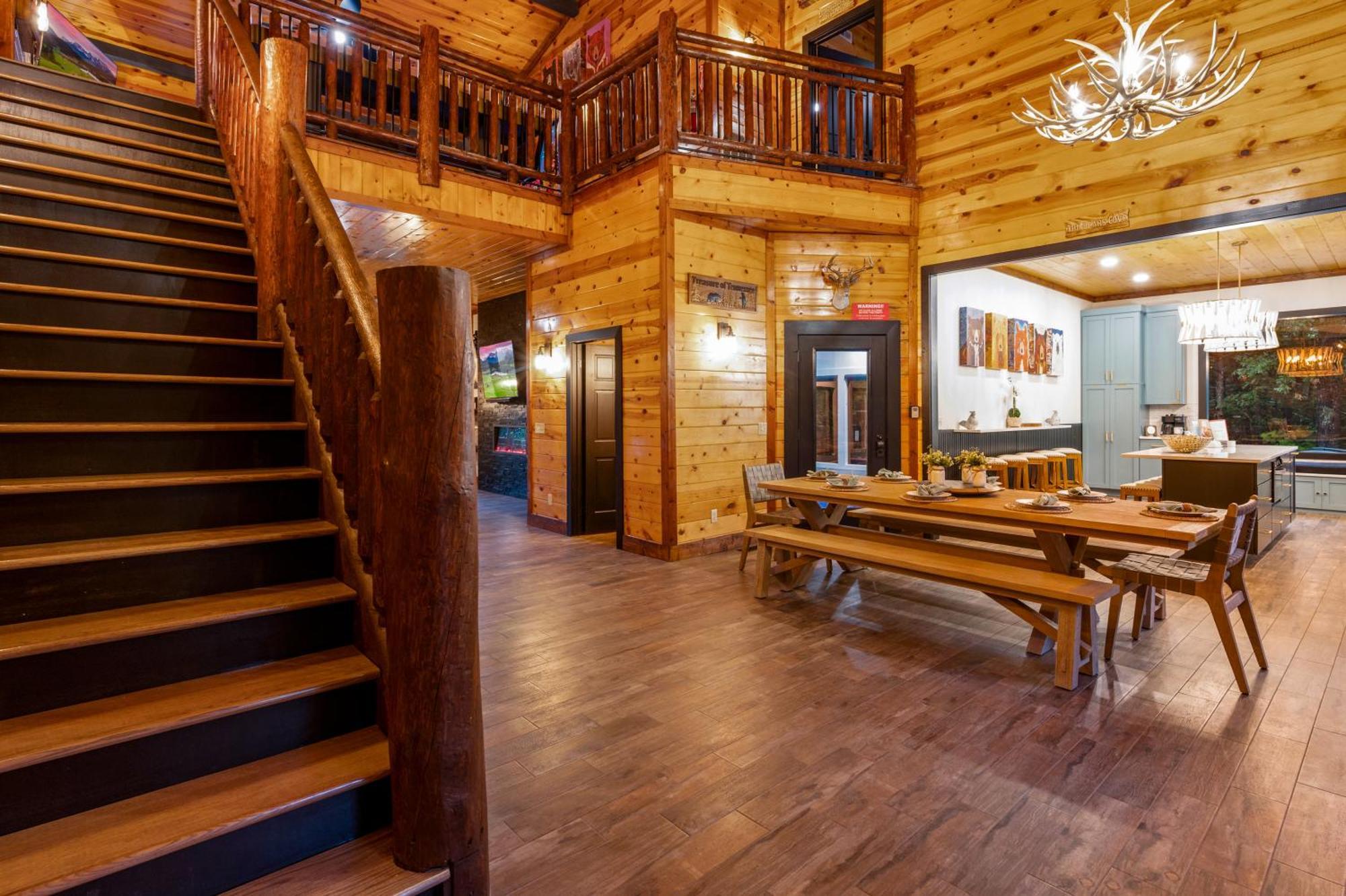 Treasure Of Tennessee Gatlinburg