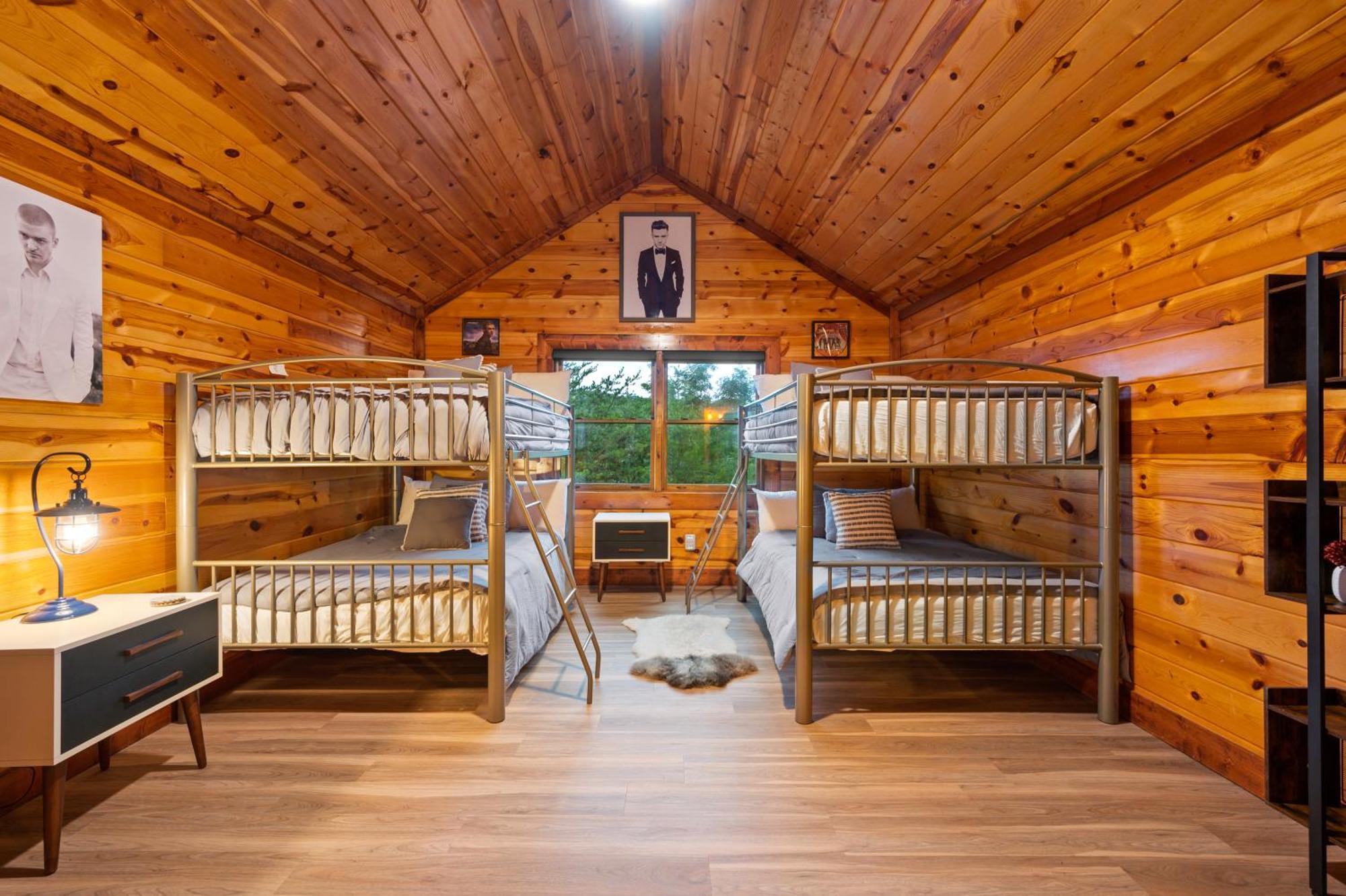 Treasure Of Tennessee Gatlinburg