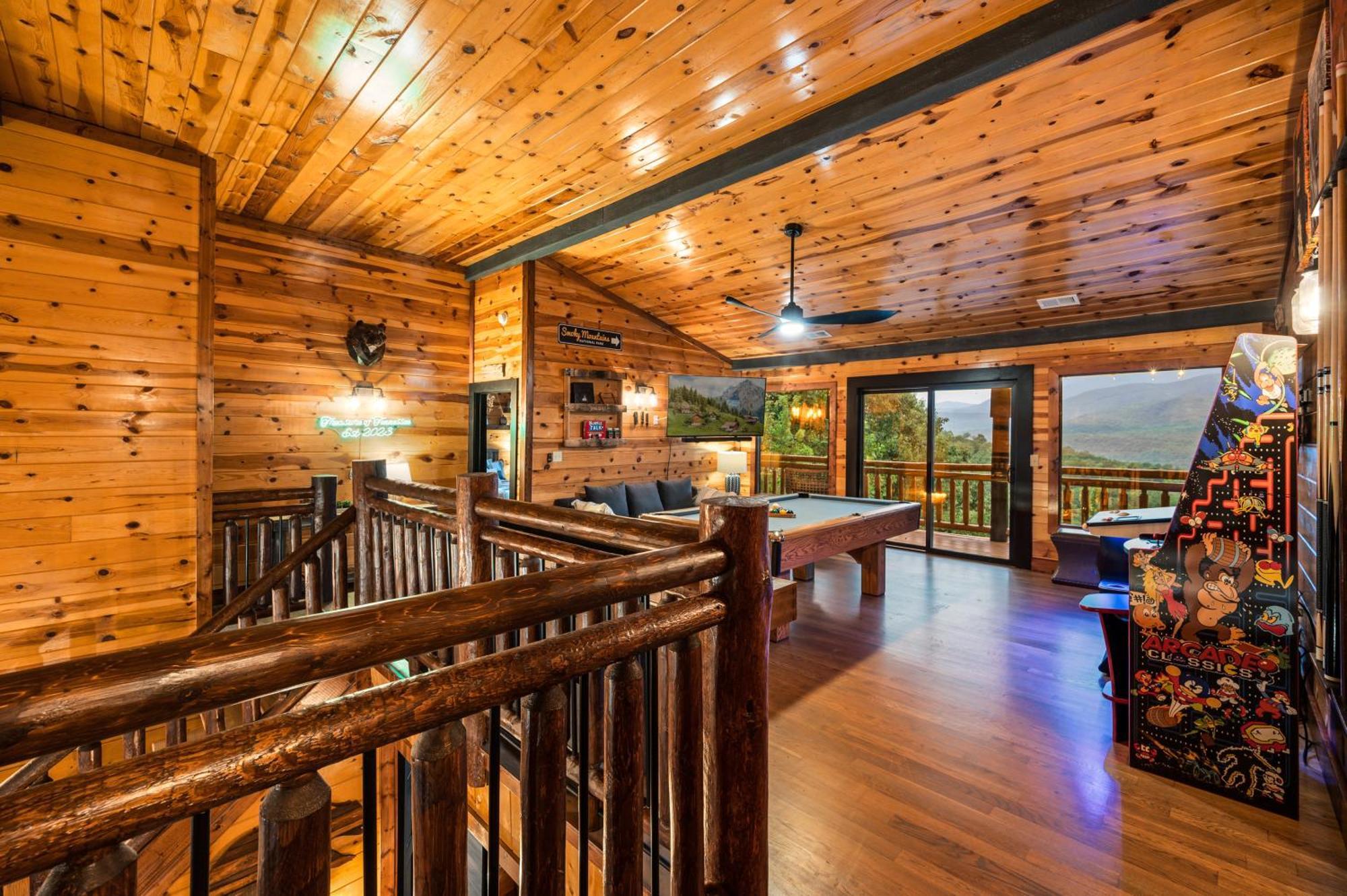 Treasure Of Tennessee Gatlinburg