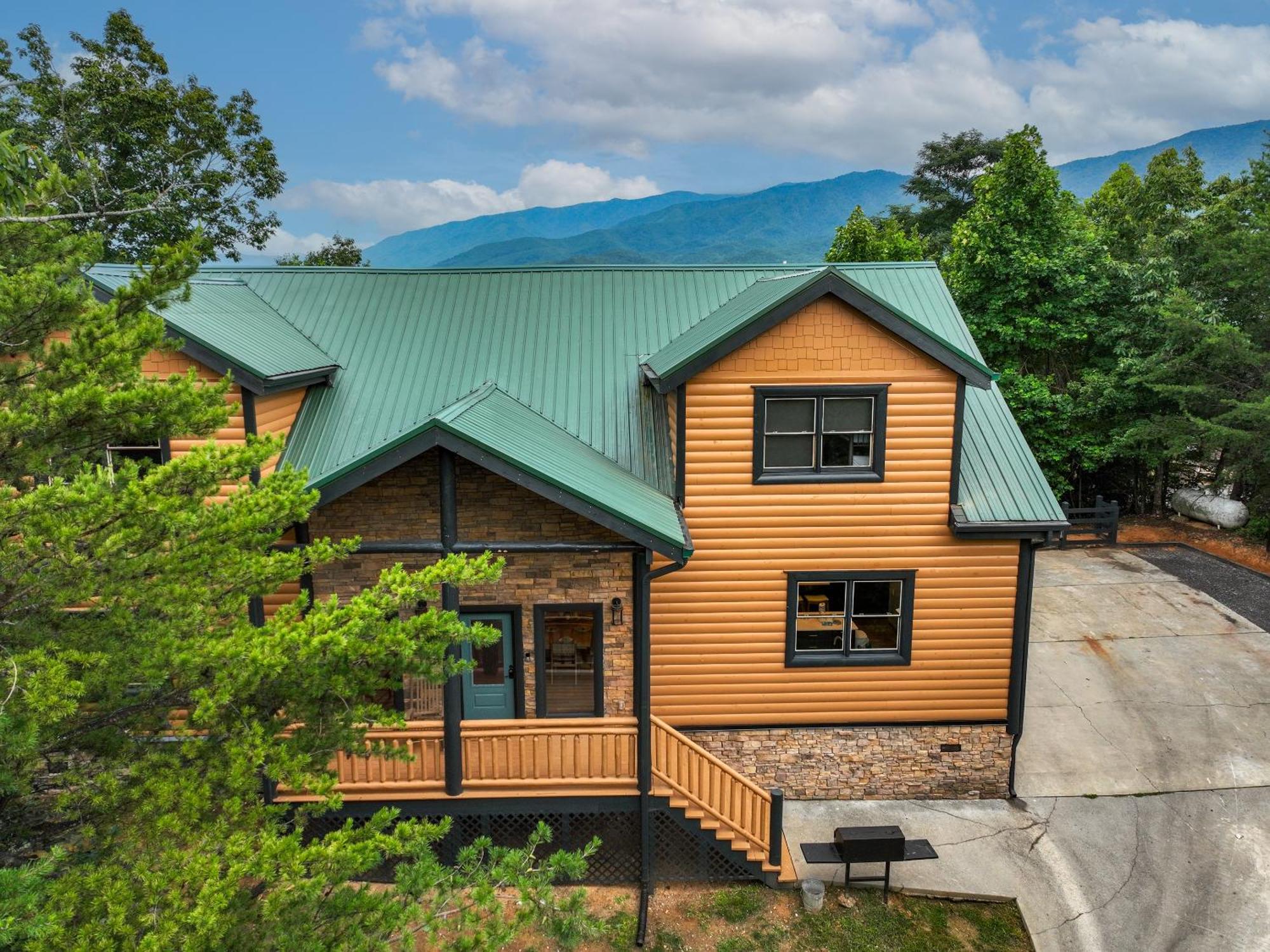 Treasure Of Tennessee Gatlinburg