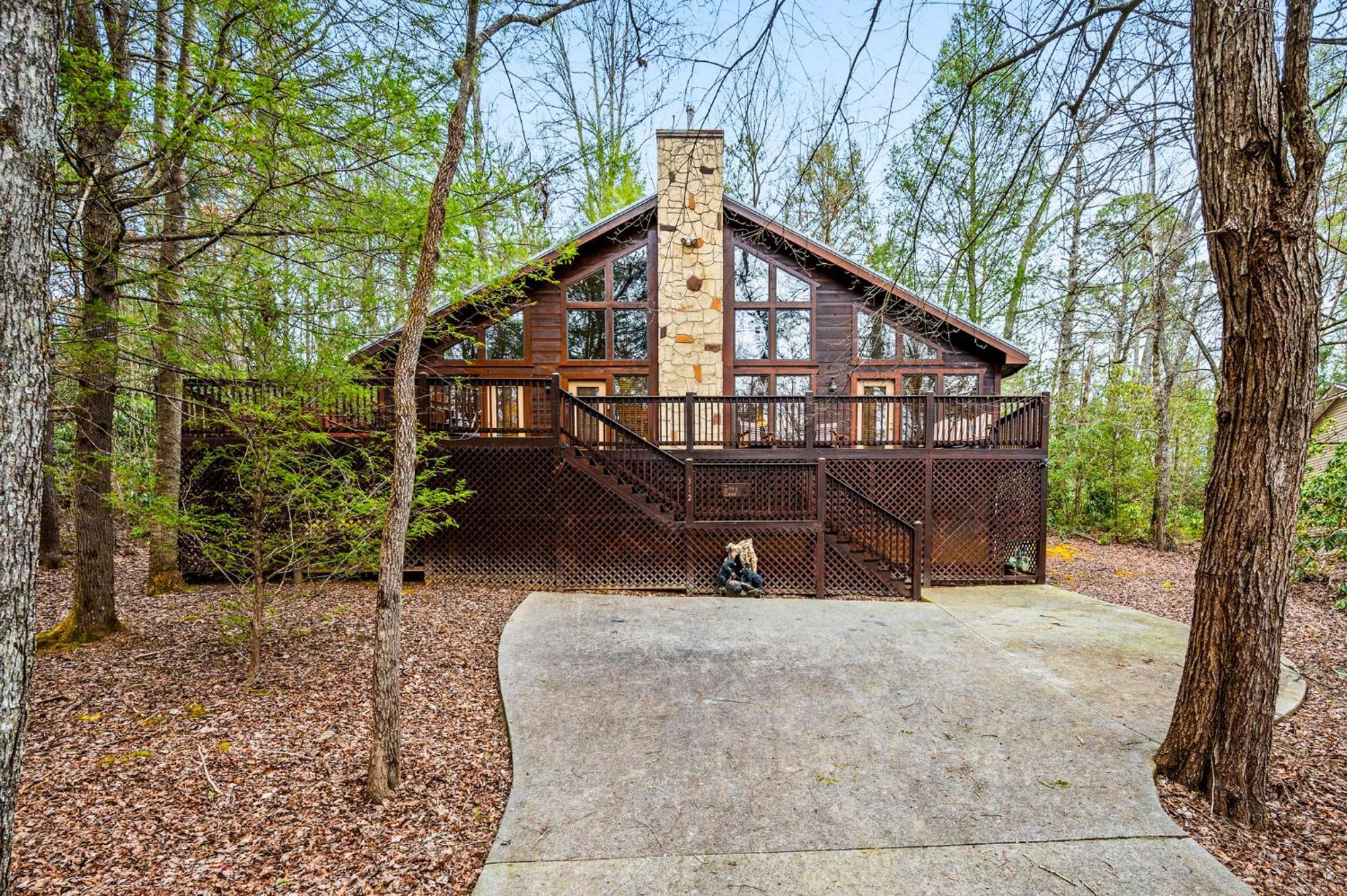 Lazy Bear * Gatlinburg