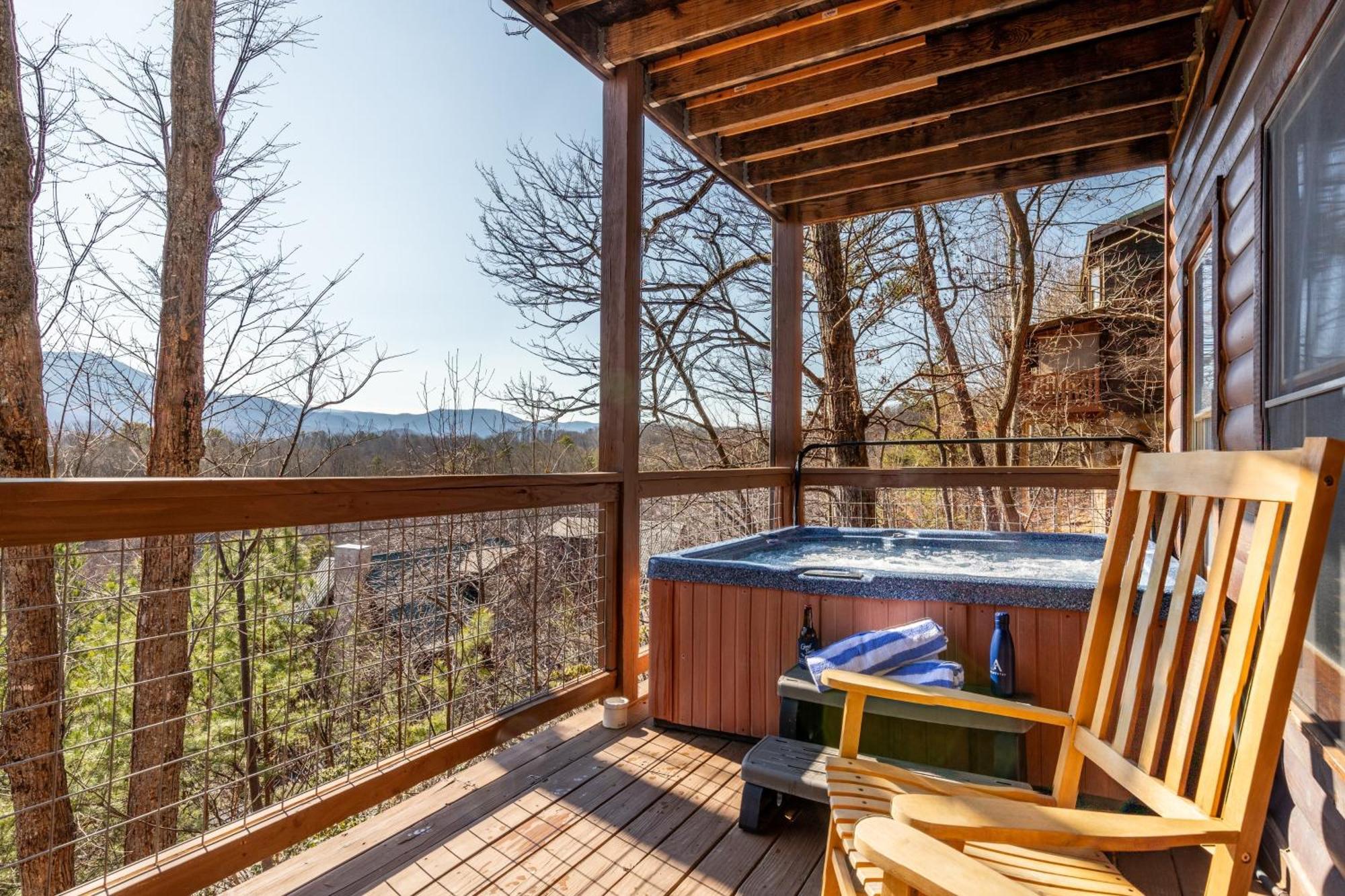 Misty Mountain By Avantstay Hot Tub Mountain Views Theater Pool Table Holiday home