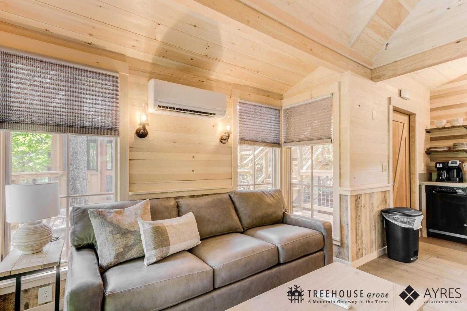 The Mulberry In Treehouse Grove At Norton Creek Holiday home Gatlinburg