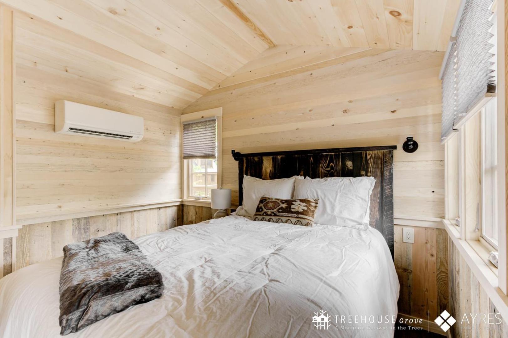 The Moosewood In Treehouse Grove At Norton Creek