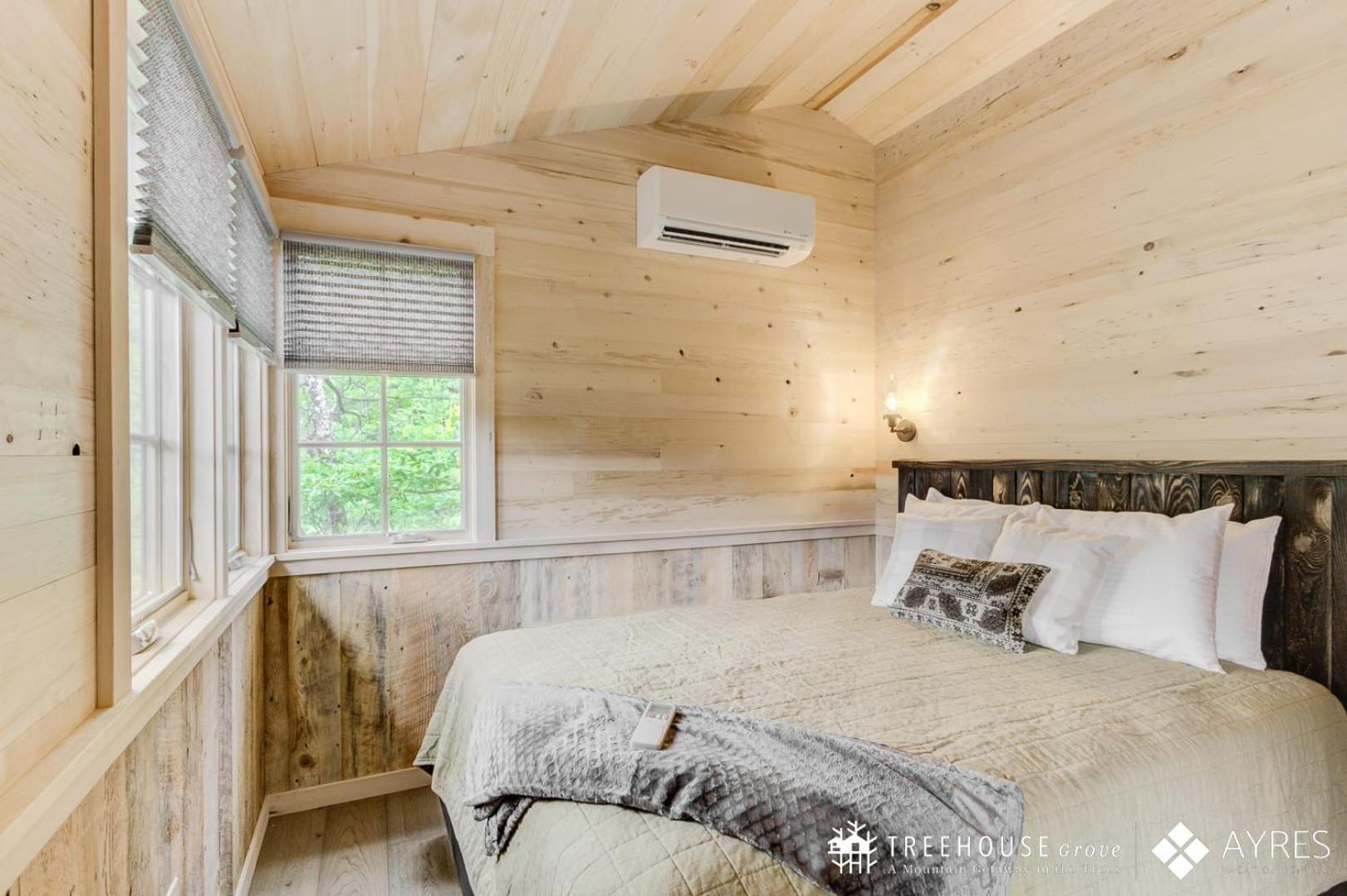 The Moosewood In Treehouse Grove At Norton Creek Holiday home