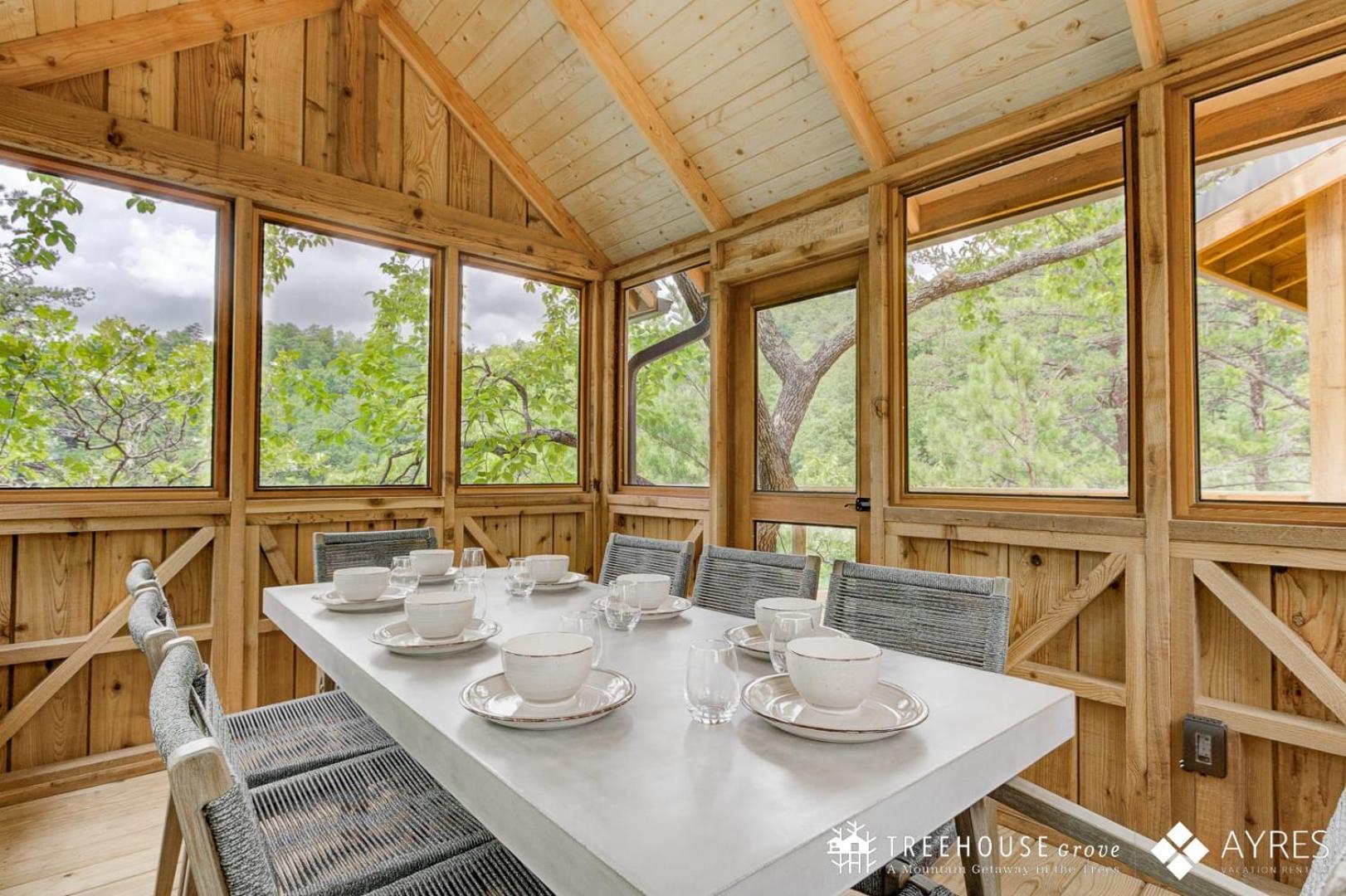 The Moosewood In Treehouse Grove At Norton Creek *