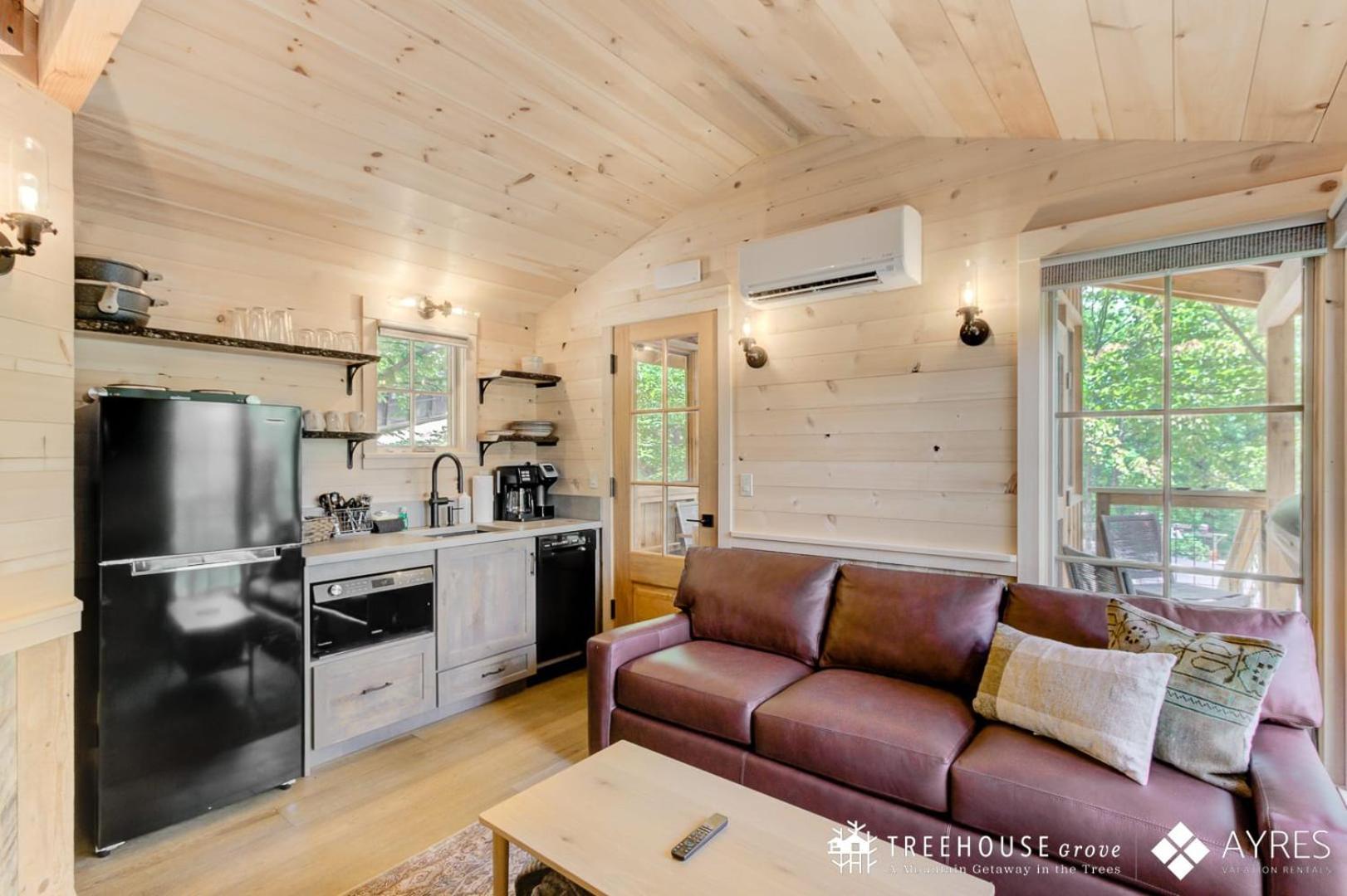 Holiday home The Cottonwood In Treehouse Grove At Norton Creek