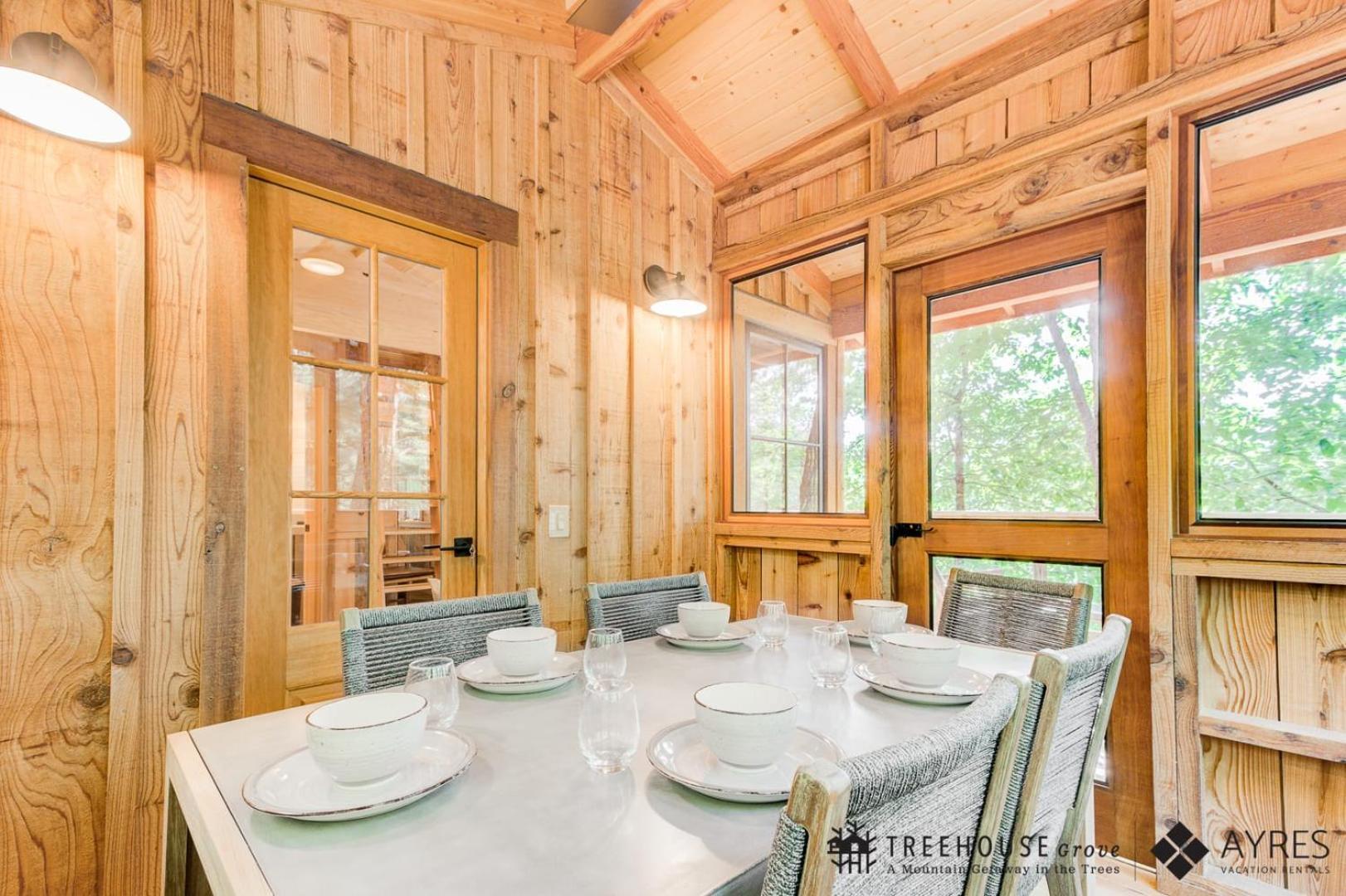 Holiday home The Cherry In Treehouse Grove At Norton Creek Gatlinburg