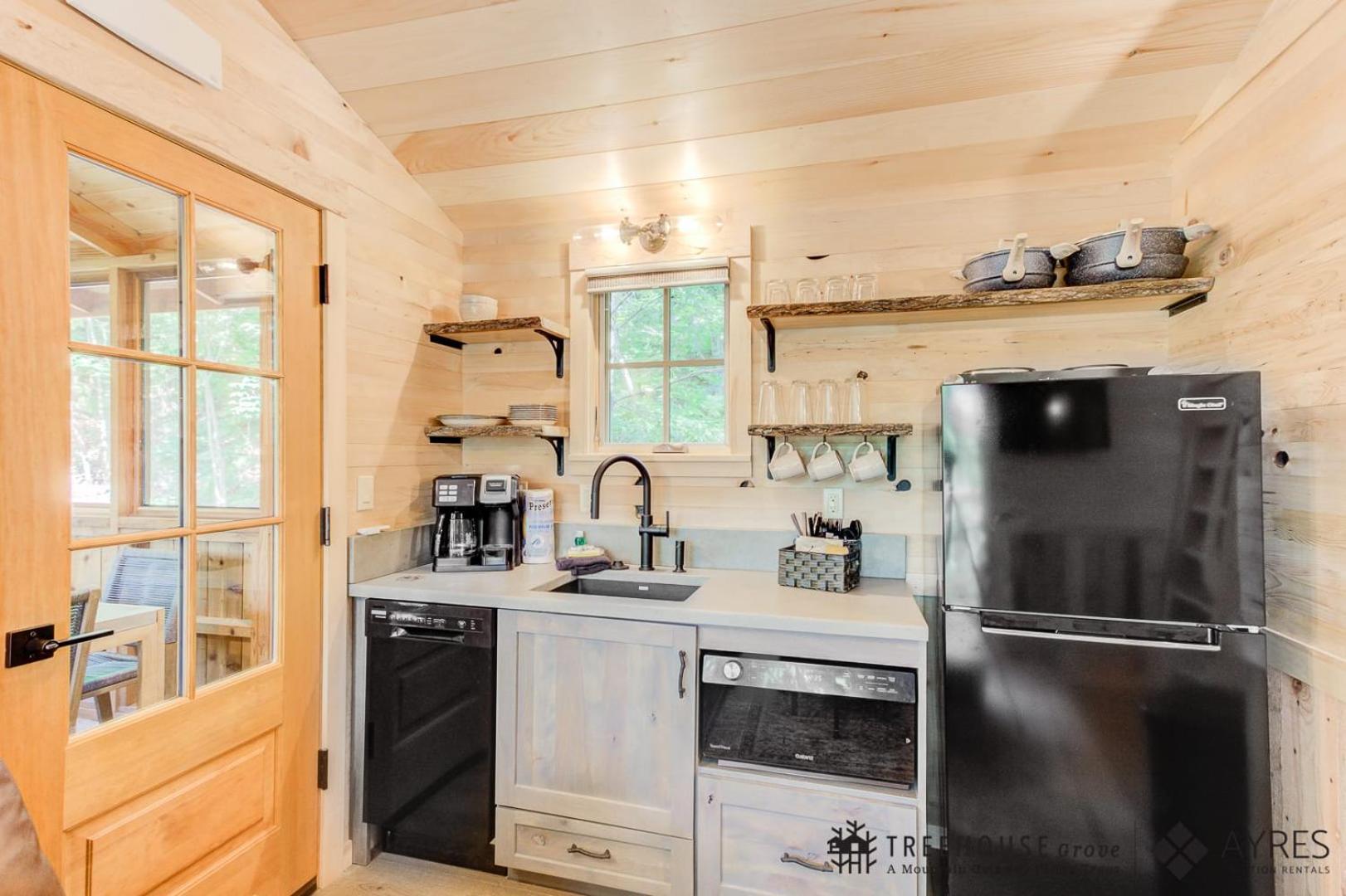 Holiday home The Cherry In Treehouse Grove At Norton Creek Gatlinburg