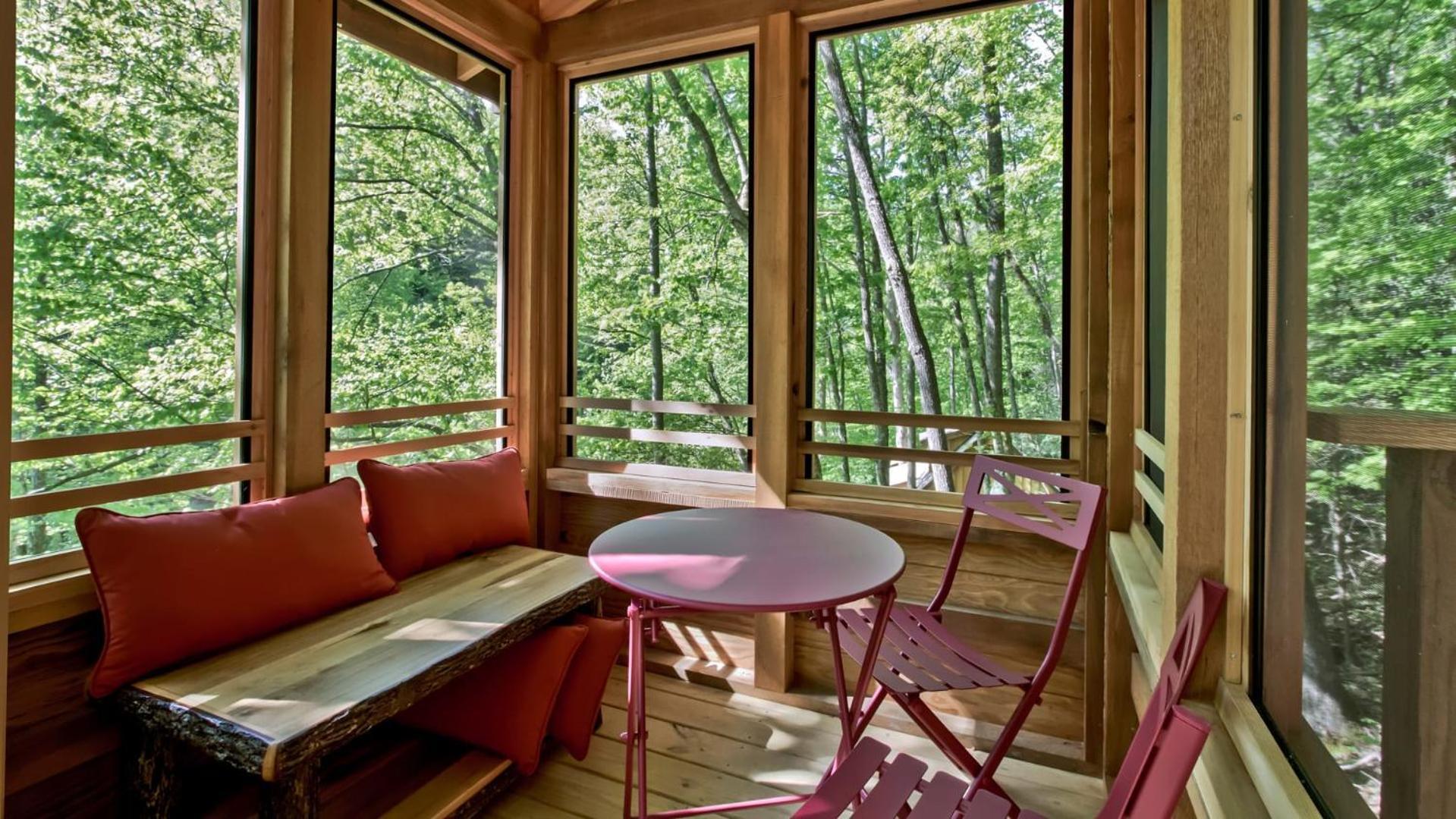 The Dogwood In Treehouse Grove At Norton Creek Holiday home