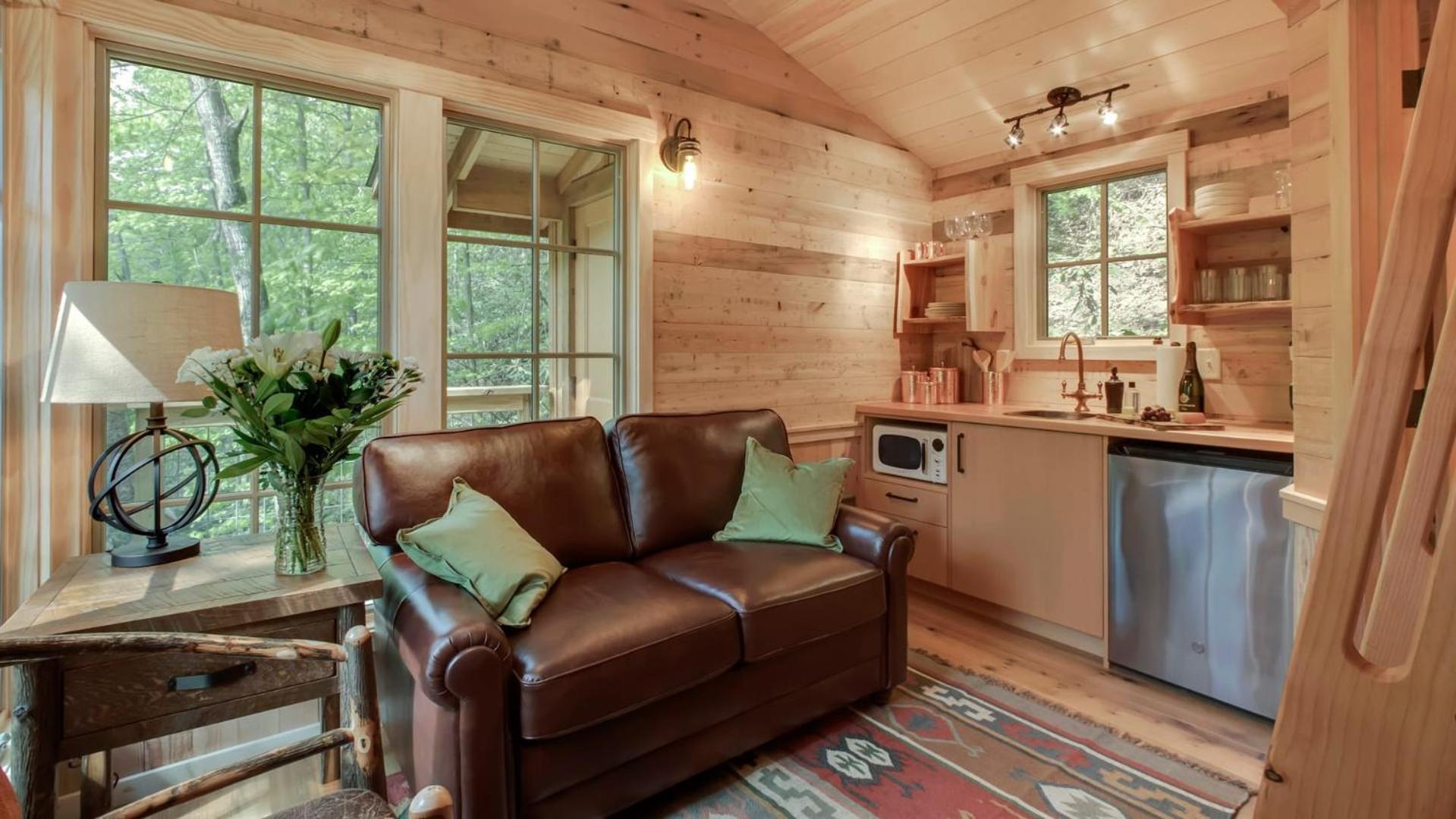 The Dogwood In Treehouse Grove At Norton Creek