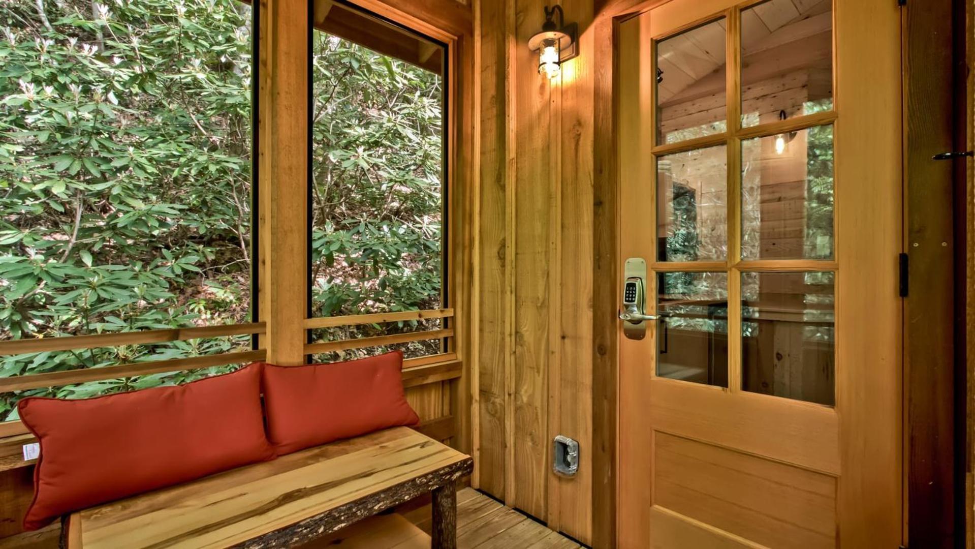 Holiday home The Cedar In Treehouse Grove At Norton Creek *