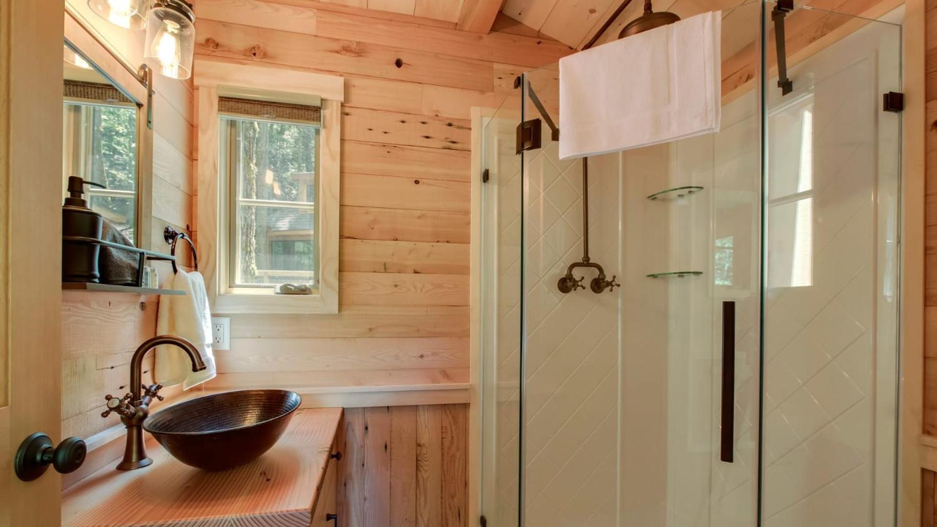 Holiday home The Hemlock In Treehouse Grove At Norton Creek *