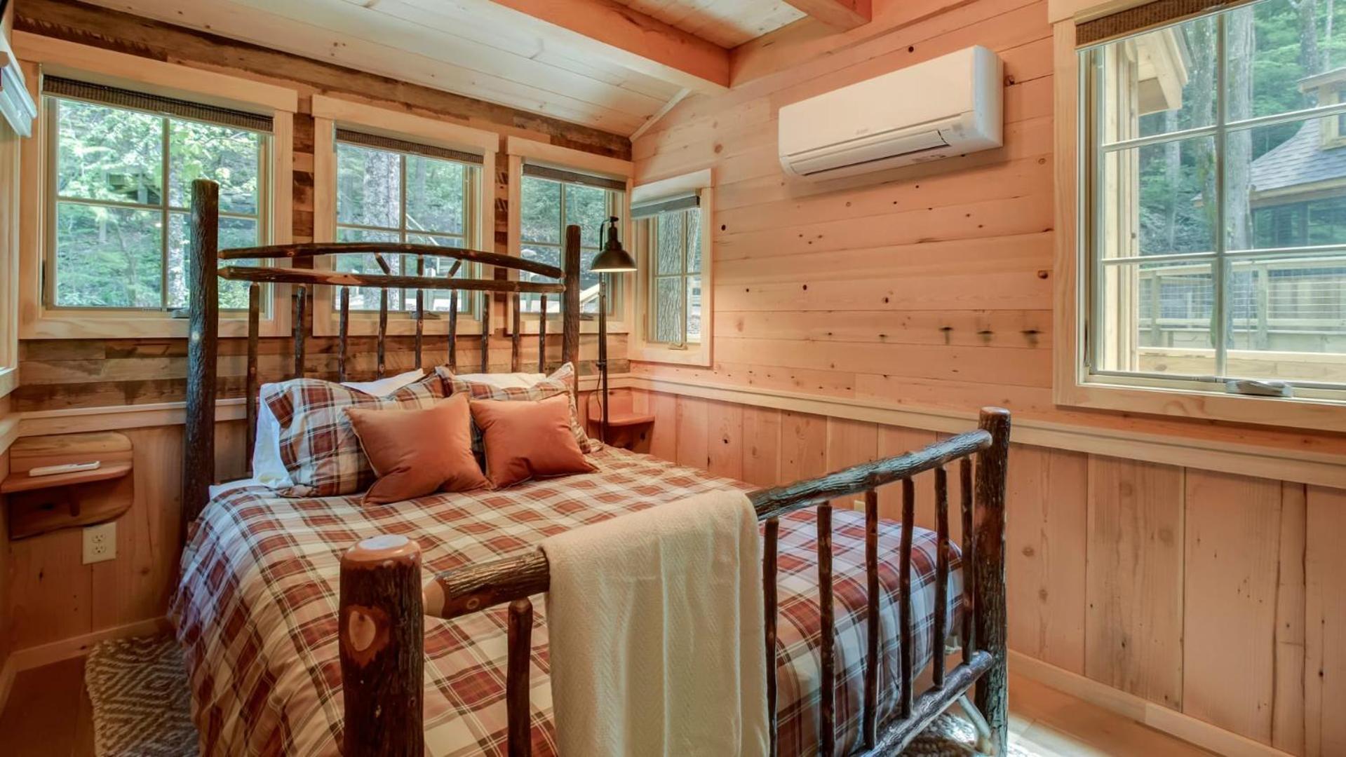 The Hemlock In Treehouse Grove At Norton Creek Holiday home Gatlinburg