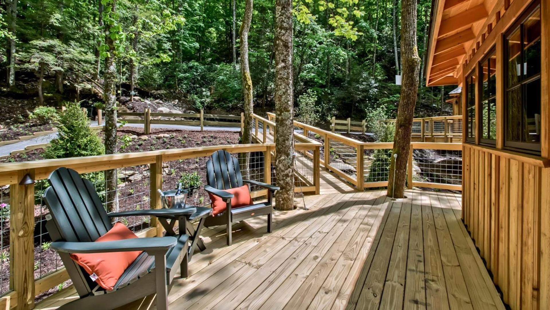The Hemlock In Treehouse Grove At Norton Creek Holiday home Gatlinburg
