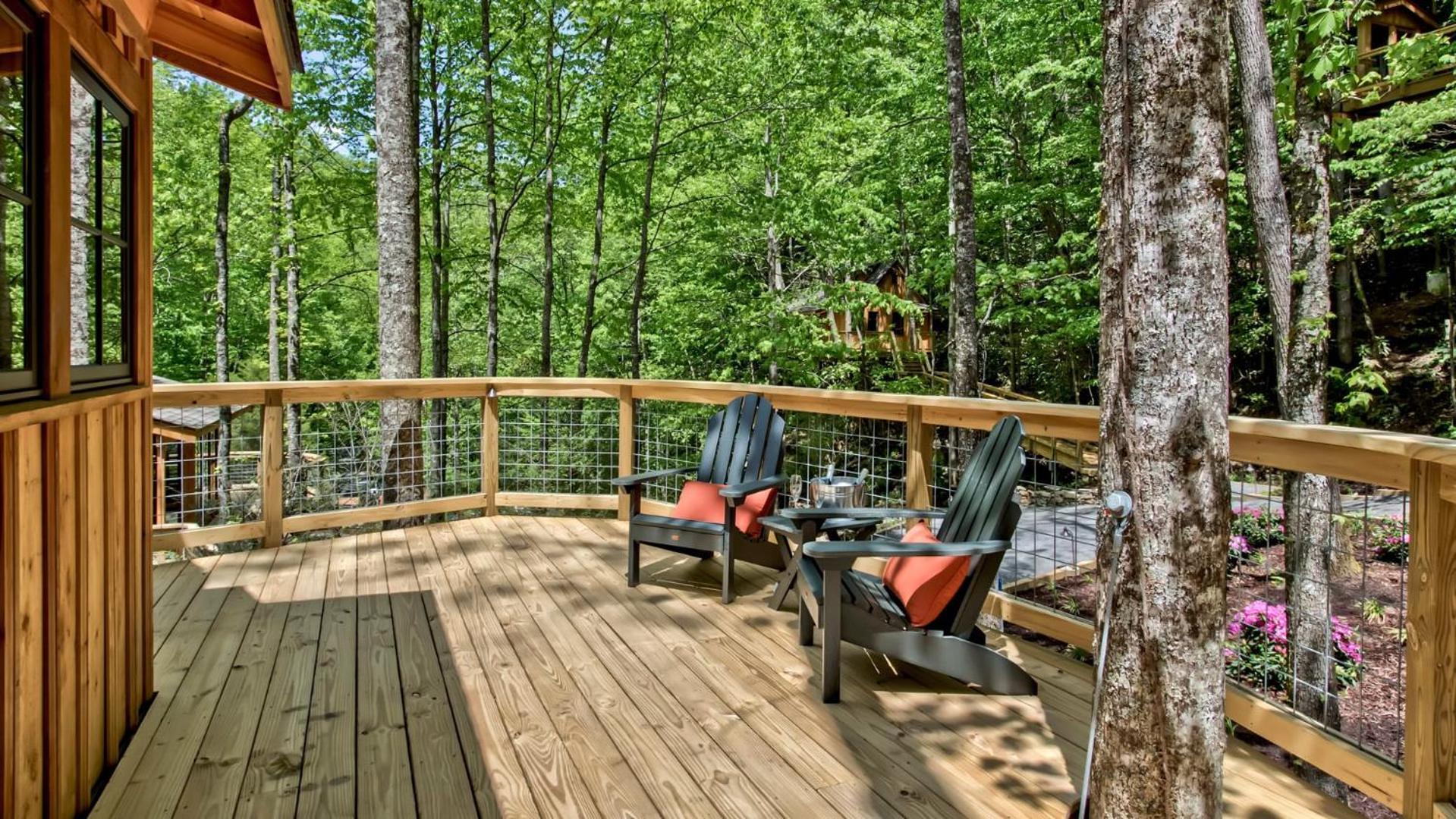 The Hemlock In Treehouse Grove At Norton Creek Holiday home