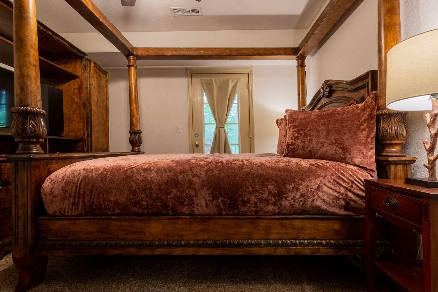 Sasquatch Cde Sleeps 35 Holiday home *